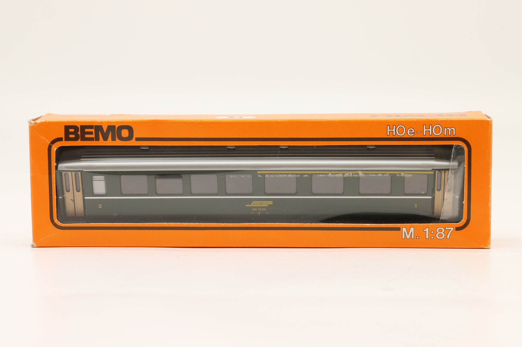BEMO HOm Rake of 2x RhB Green Coaches