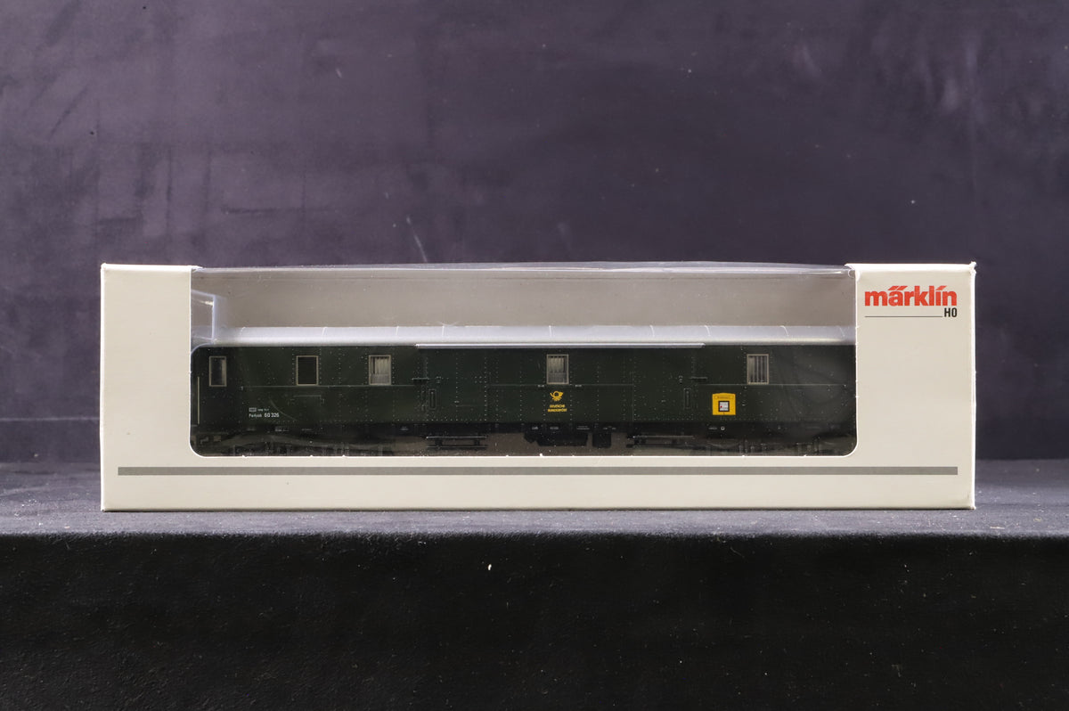 Marklin HO Rake Of 5 Green DB Coaches Inc. 4275, 4276x2, 42787 &amp; 4278