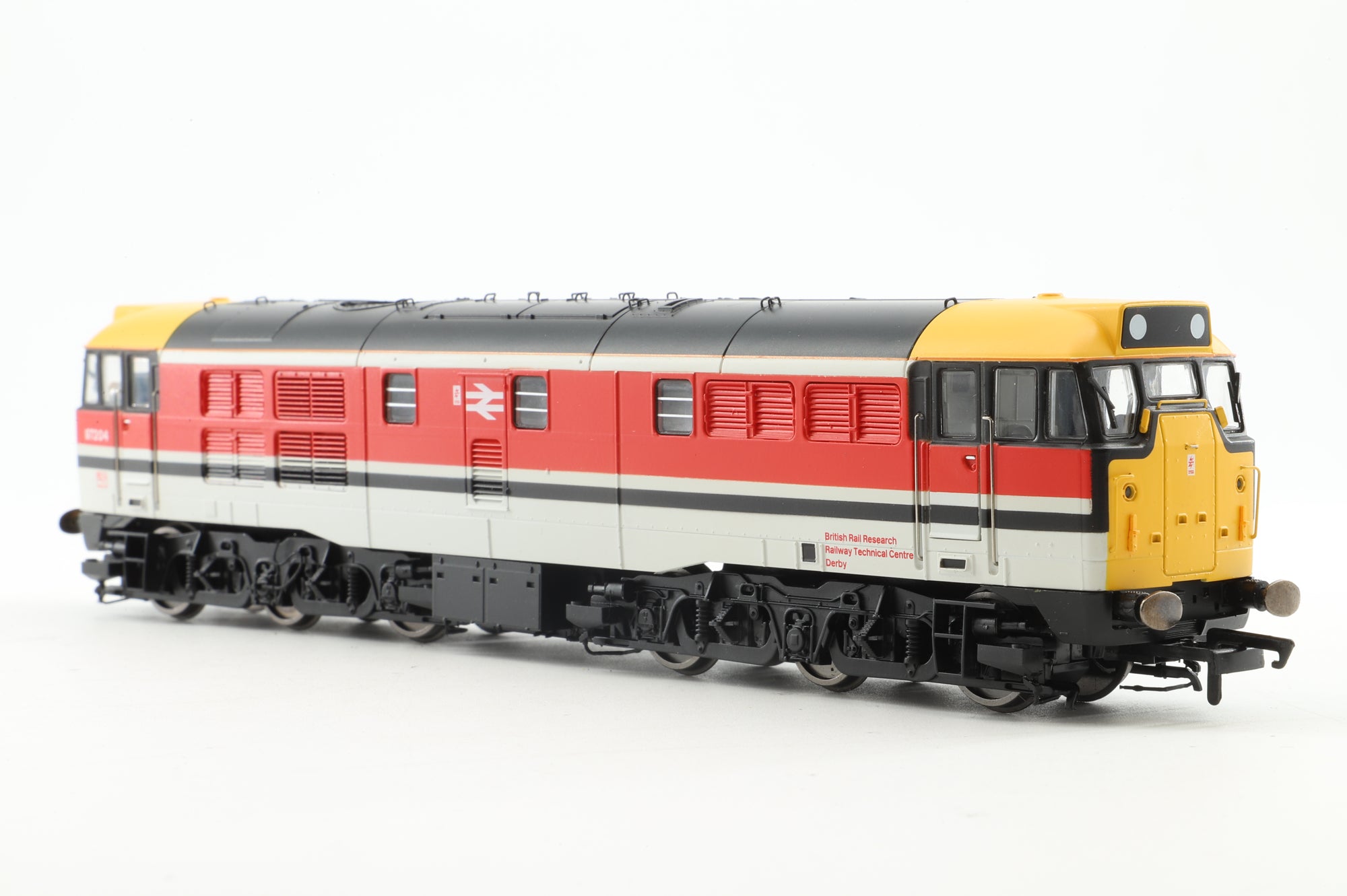 Hornby OO R3675DS Class 31 97204 in BR Research Livery - DCC Sound