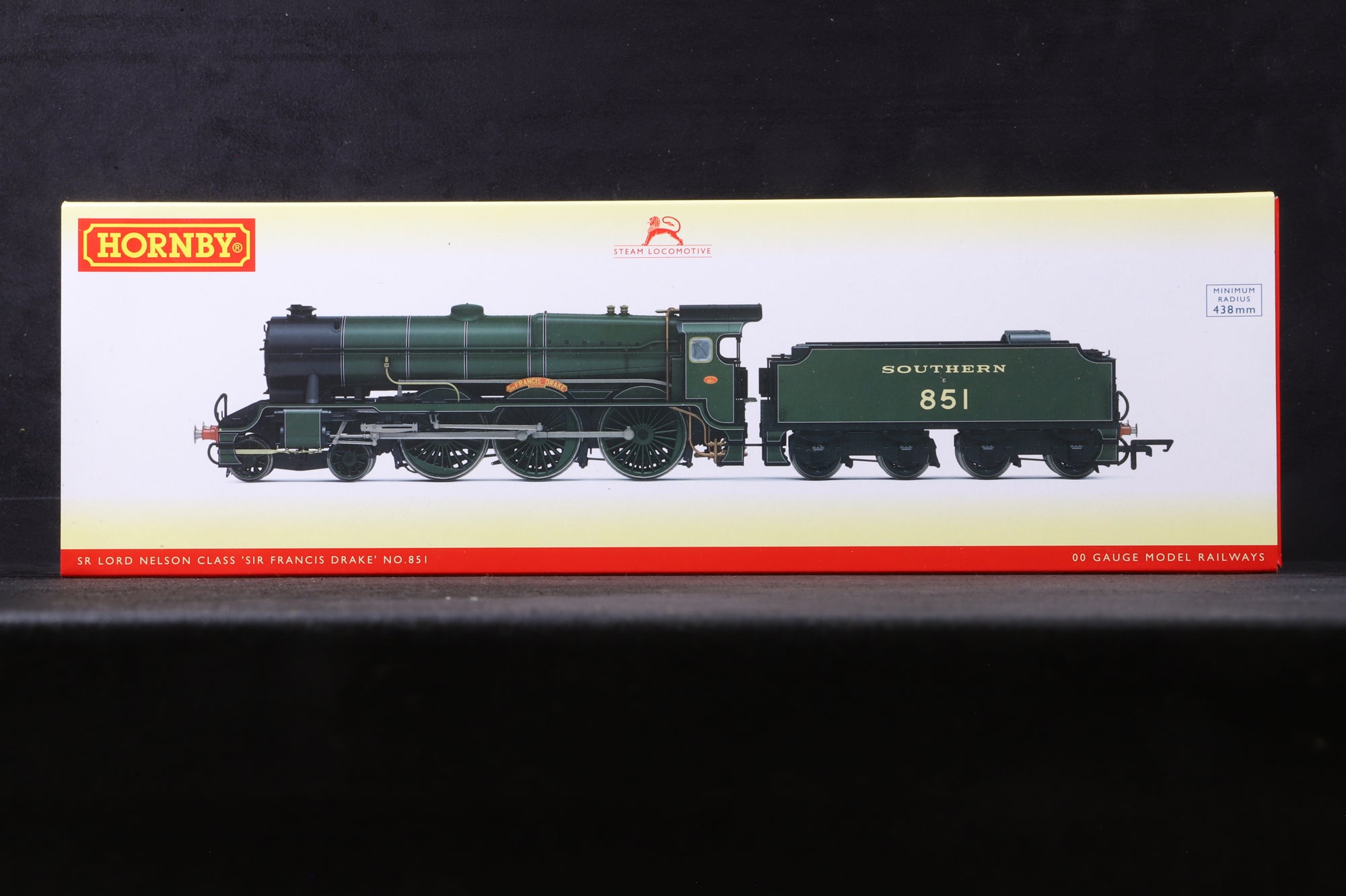 Hornby OO R3634 Lord Nelson Class '851' 'Sir Francis Drake' SR Green