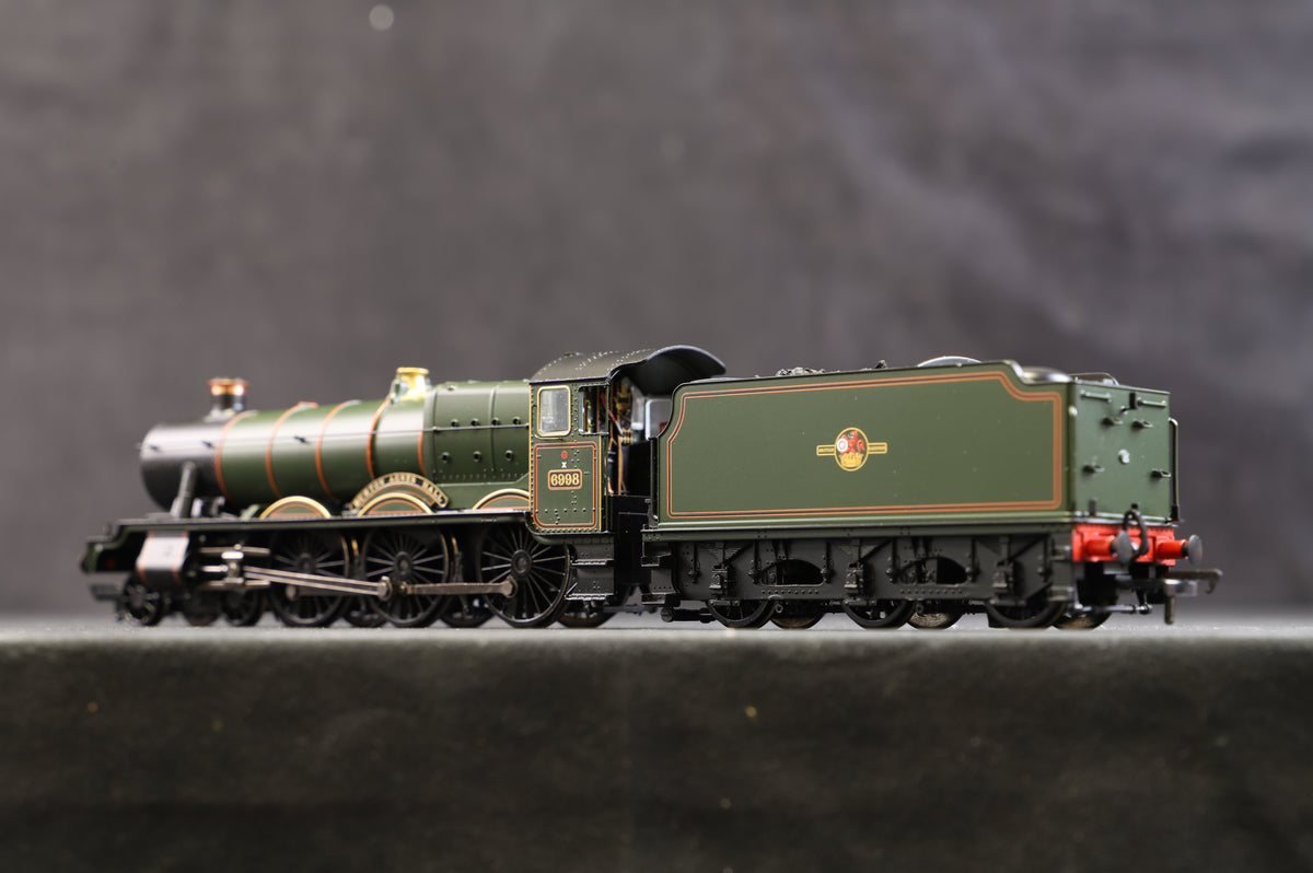 Bachmann OO 31-786 GWR 6959 Modified Hall &#39;6998&#39; &#39;Burton Agnes Hall&#39; BR Lined Green L/C, DCC