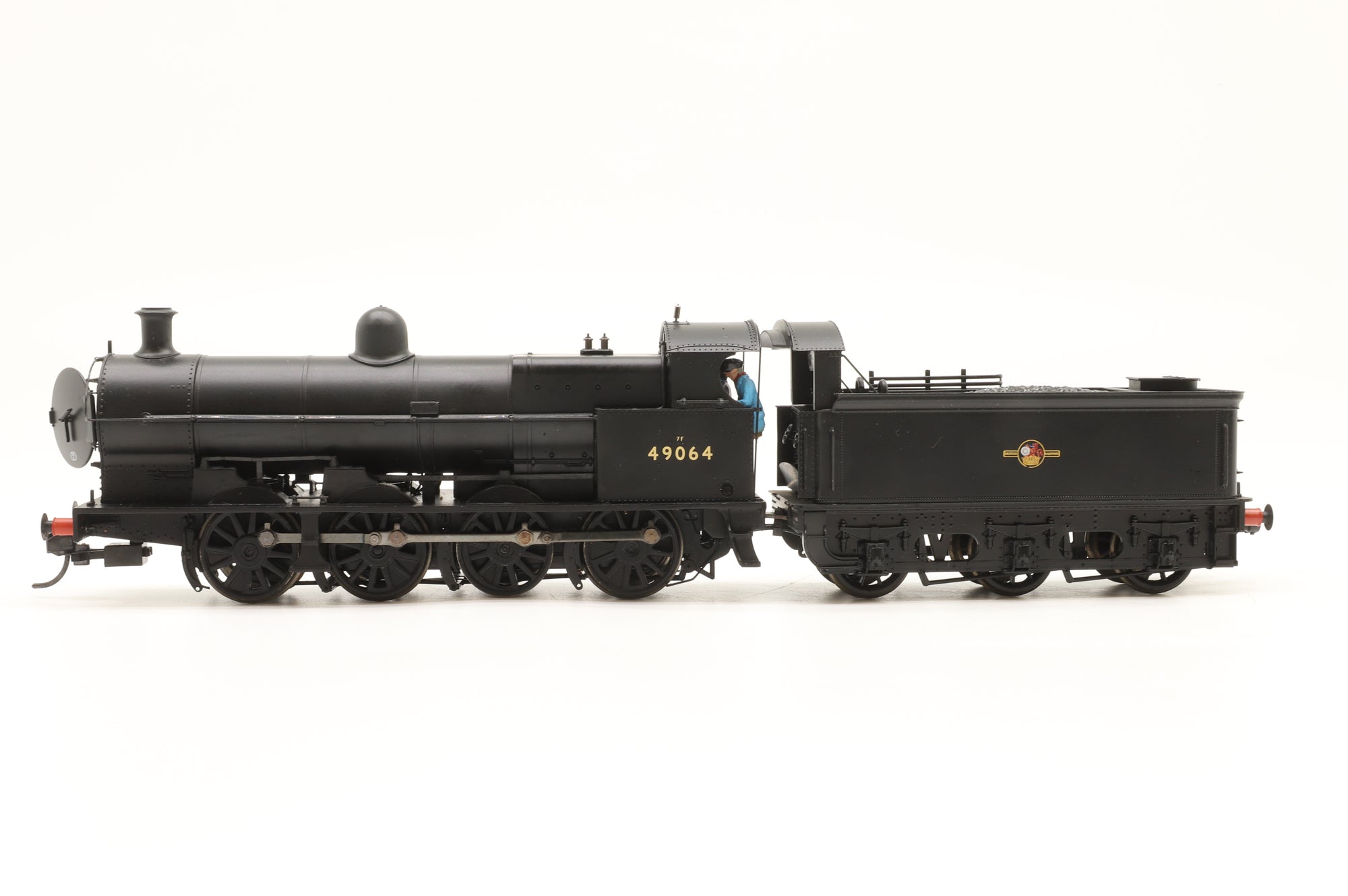 Bachmann OO 31-457A Class G2A '49064' BR Black Late Crest with Tender Back Cab, DCC Sound