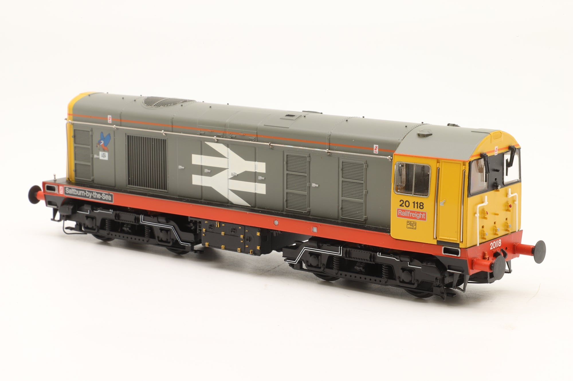 Bachmann OO 32-045 Class 20 '20118' 'Saltburn-by-the-Sea' BR Railfreight Red Stripe DCC Sound