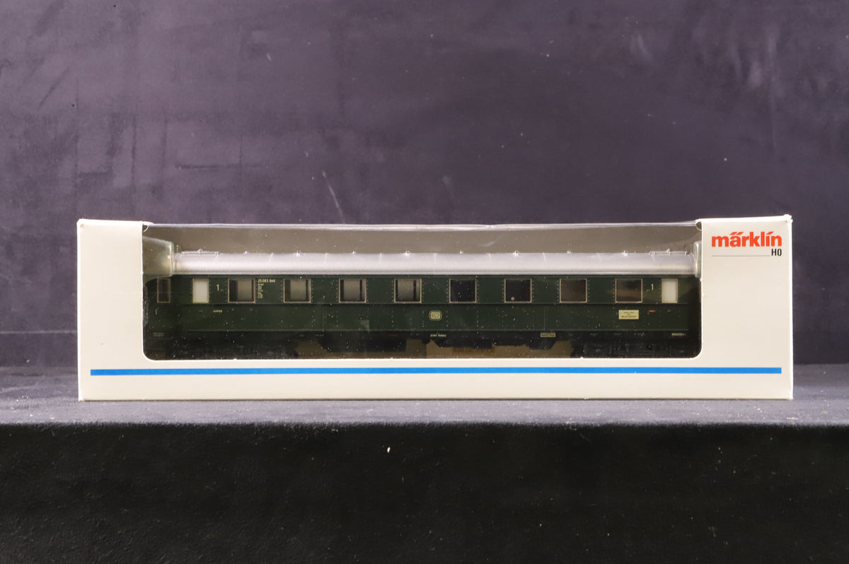 Marklin HO Rake Of 5 Green DB Coaches Inc. 4275, 4276x2, 42787 &amp; 4278