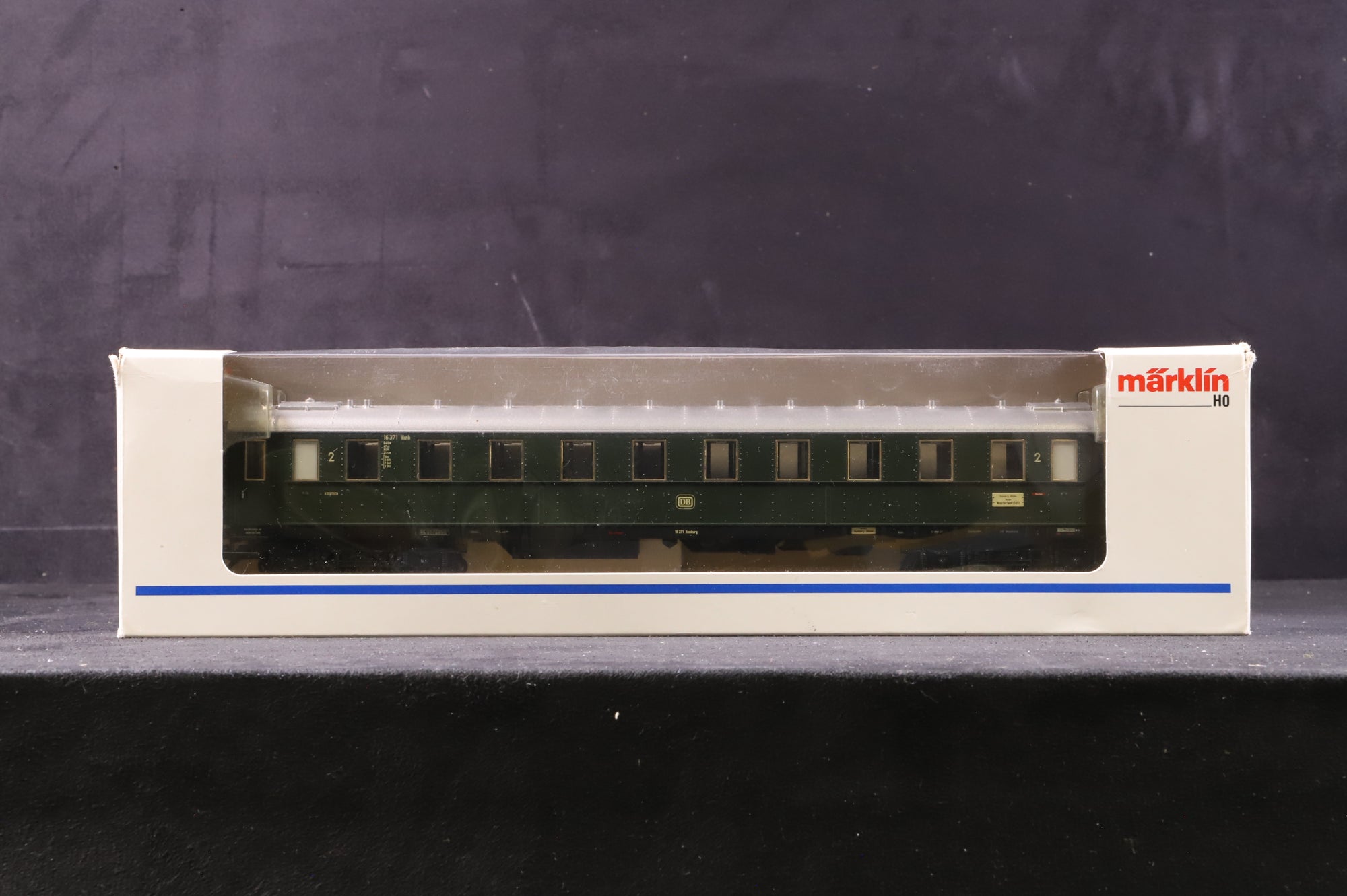 Marklin HO Rake Of 5 Green DB Coaches Inc. 4275, 4276x2, 42787 & 4278