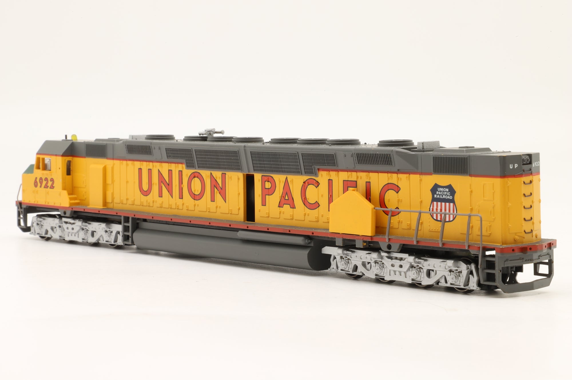 WORKSHOP Spectrum HO 81303 EMD DD40AX 16-Wheel Drive Diesel #6922 in Union Pacific Livery – Non-Runner
