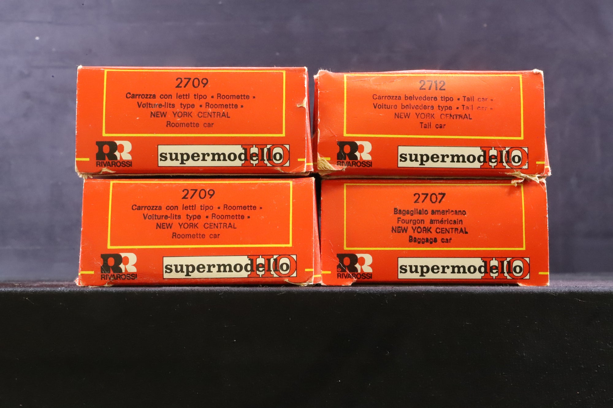 Rivarossi HO Rake Of 4 New York Central Coaches Inc. 2709x2, 2712 & 2707