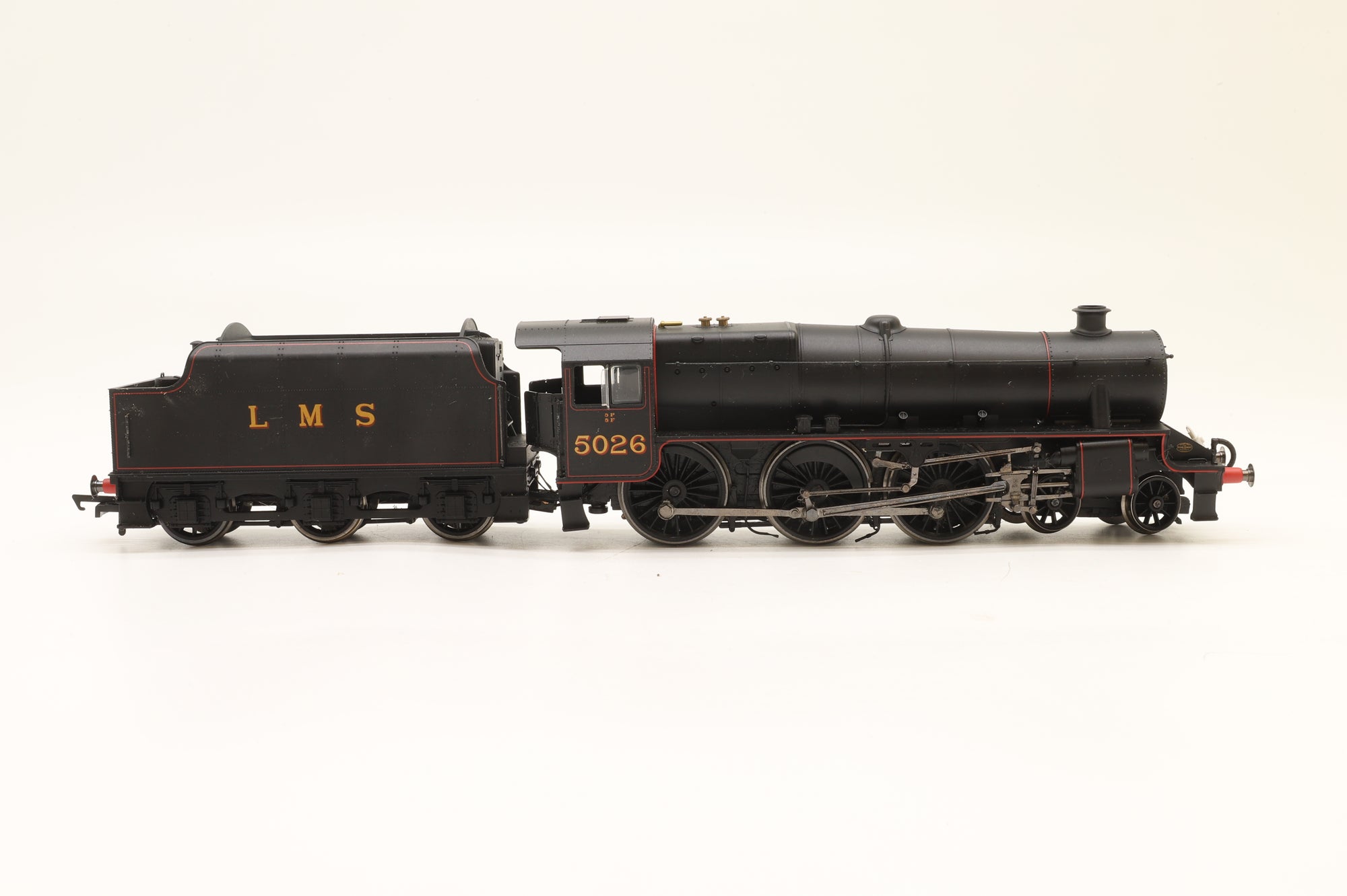 Hornby OO R2887M 'The Thames-Forth Express' Train Set Incl. Black 5 No.5026 & 3x Stanier Coaches