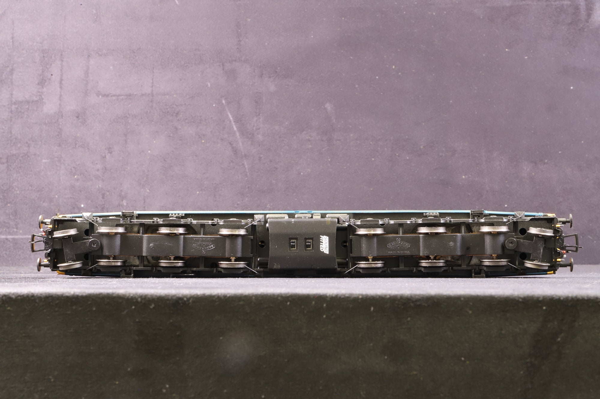 Bachmann OO 32-490SF Class 40 Diesel '40063' BR Blue Weathered DCC Sound