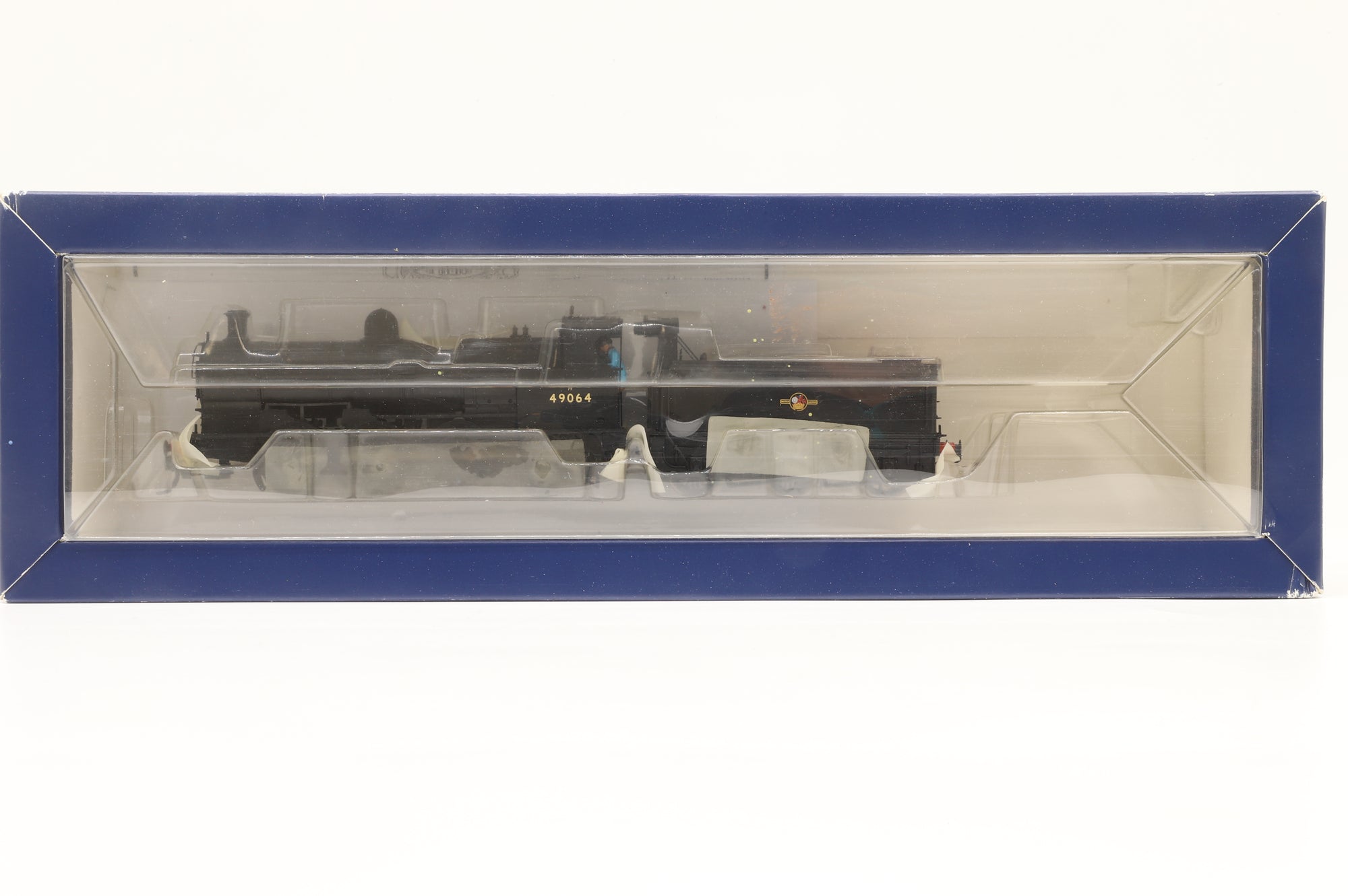 Bachmann OO 31-457A Class G2A '49064' BR Black Late Crest with Tender Back Cab, DCC Sound