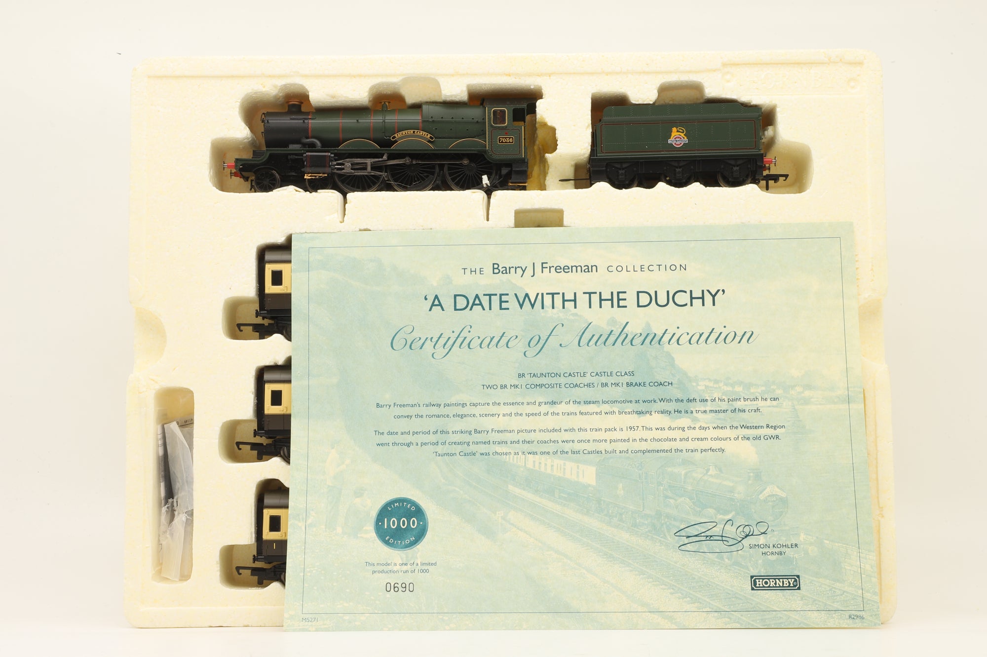 Hornby OO R2986 'A Date With The Dutchy' Train Pack, Limited Edition 690/1000