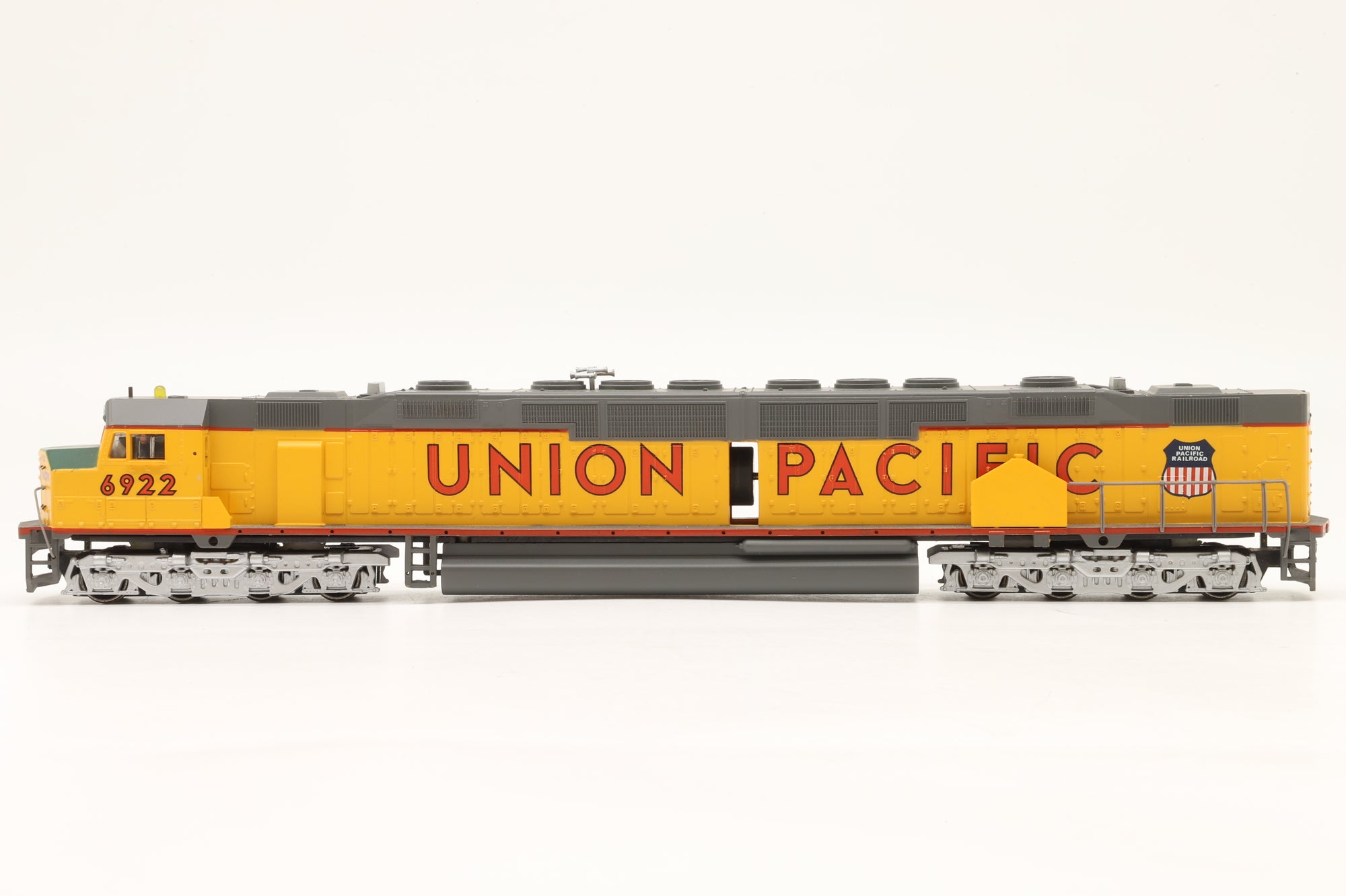 WORKSHOP Spectrum HO 81303 EMD DD40AX 16-Wheel Drive Diesel #6922 in Union Pacific Livery – Non-Runner