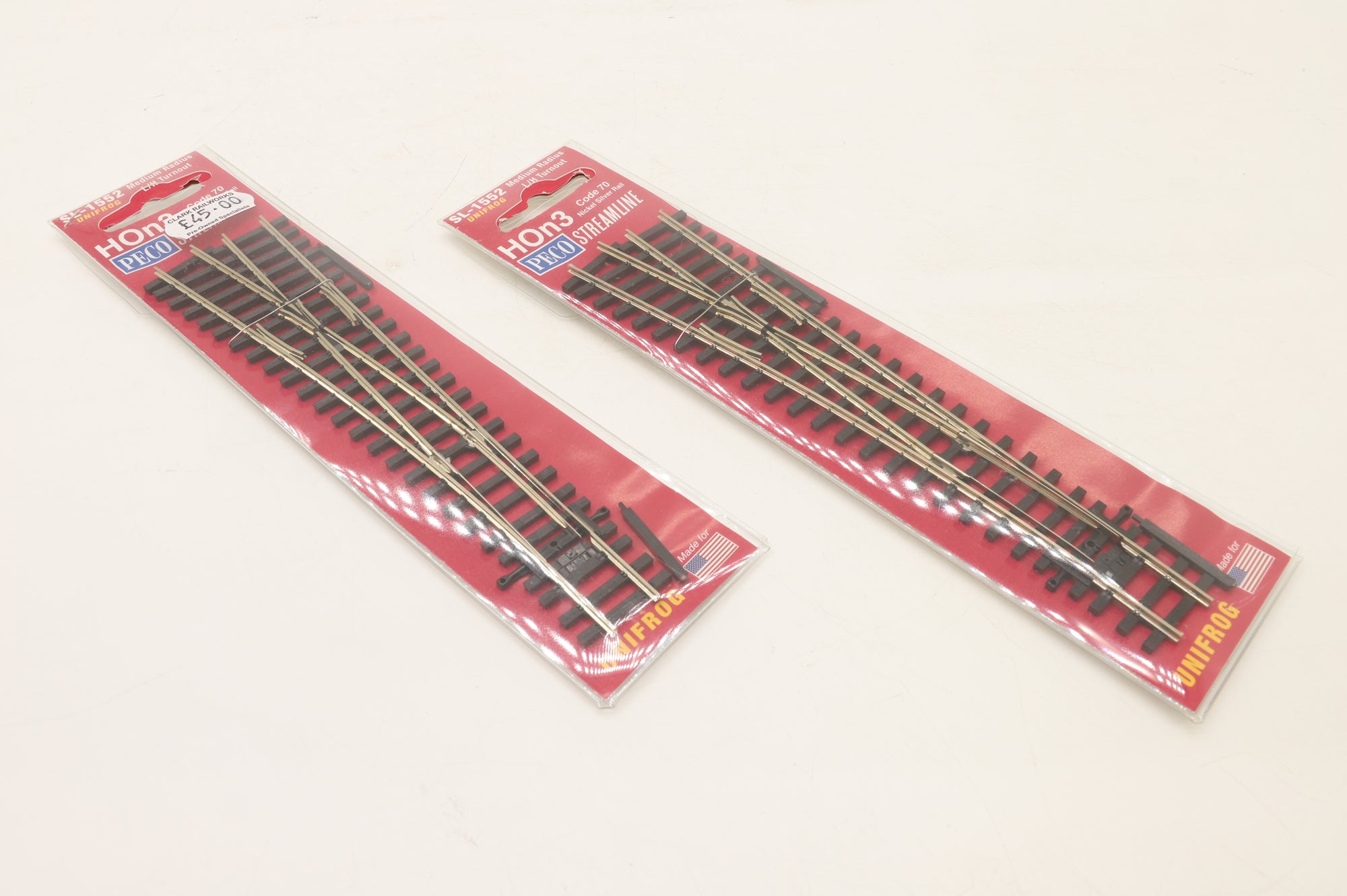 Peco HOn3 SL-1552 Code 70 Medium Radius L/H Turnout x 2
