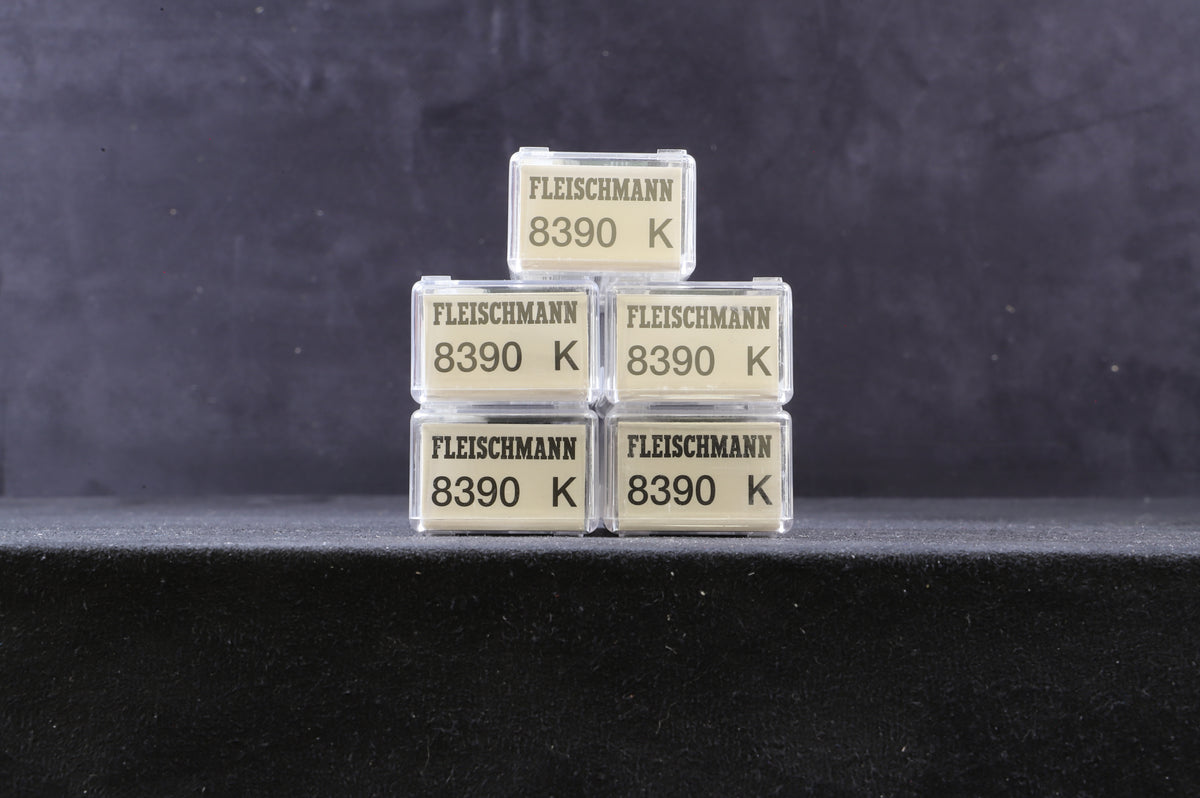 Fleischmann N 8390 Rake Of 5 DB Green Box Vans