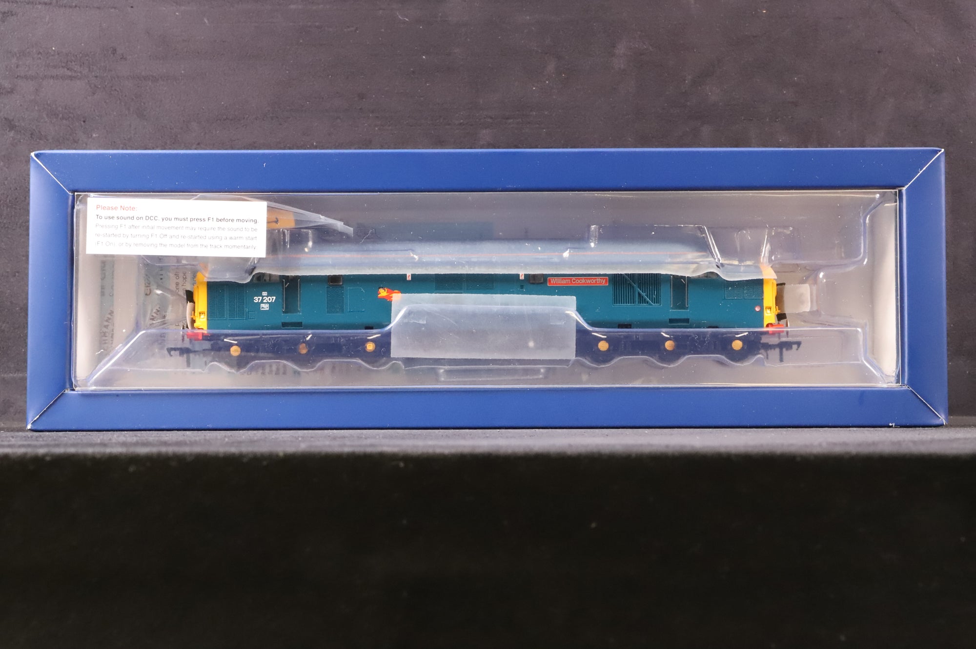 Bachmann OO 35-302ZSFX Class 37 37207 'William Cookworthy' in BR Blue w/ 'Cornish Railways' Decals - DCC Sound