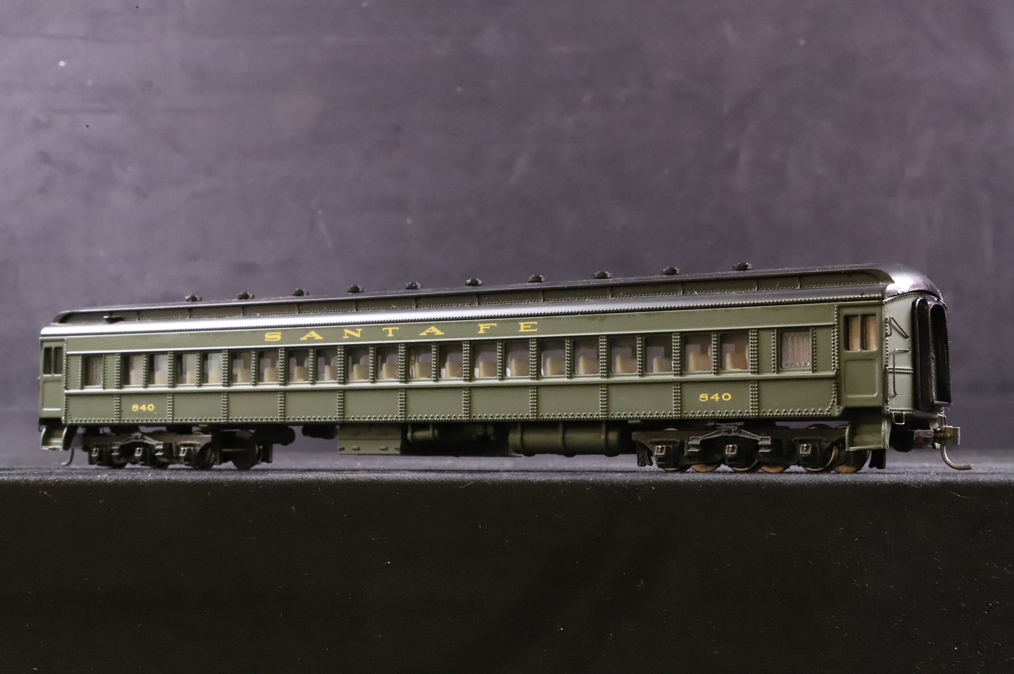 Spectrum HO 89141/4/5/6 Rake of 4 Heavyweight Coaches in Santa Fe Olive