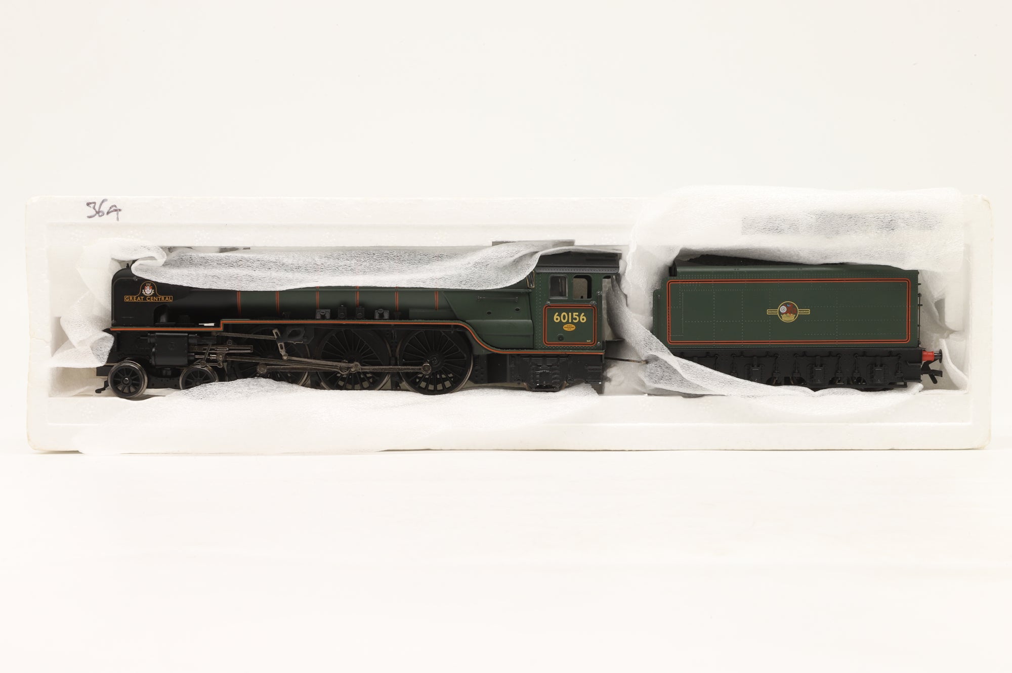 Bachmann OO 32-556 Class A1 60156 'Great Central' in BR Green L/C