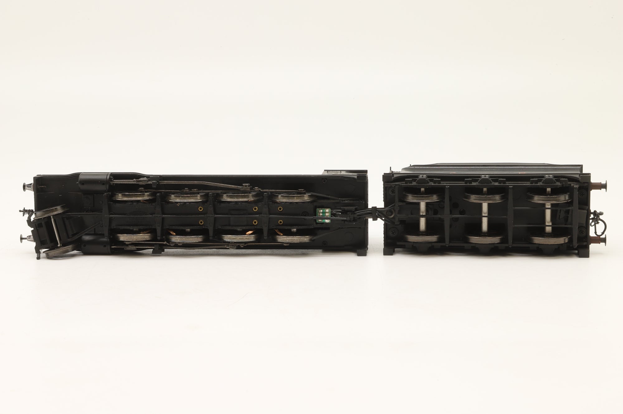 WORKSHOP Bachmann OO 31-001Z Robinson 04 CR Black Renumbered/ Liveried