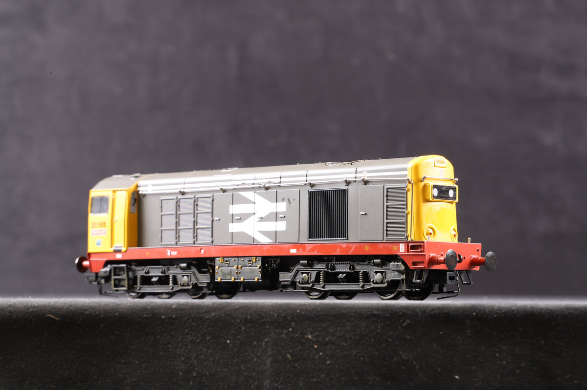 Bachmann OO Class 20 &#39;20165&#39; Railfreight Renumbered