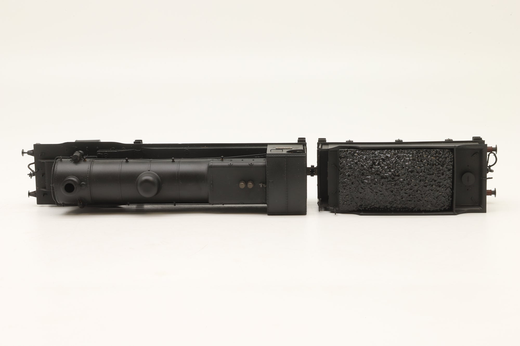 WORKSHOP Bachmann OO 31-001Z Robinson 04 CR Black Renumbered/ Liveried