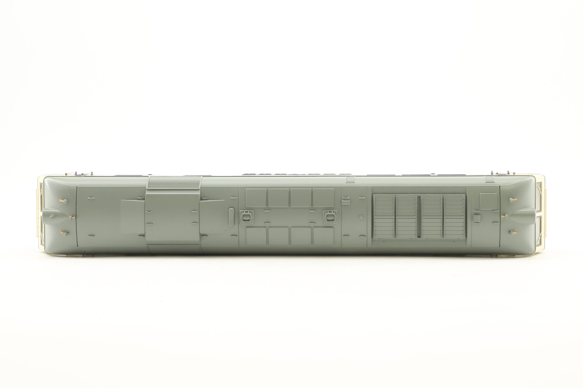 Bachmann China HO CT00101 DF110018 in China Railway Blue/Cream