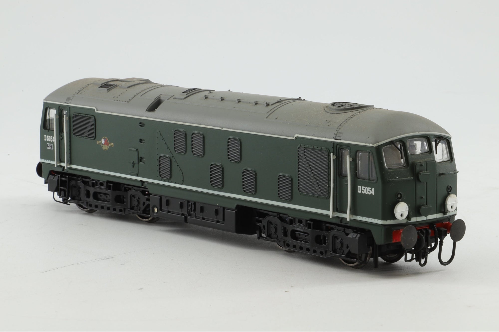 Bachmann OO 32-426 Class 24 D5054 in BR Green