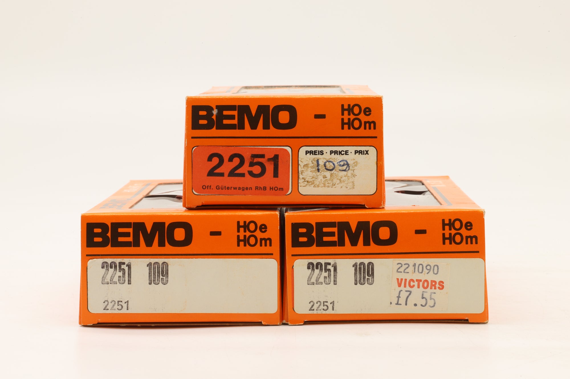 BEMO HOm Rake of 3x RhB Plank Wagons