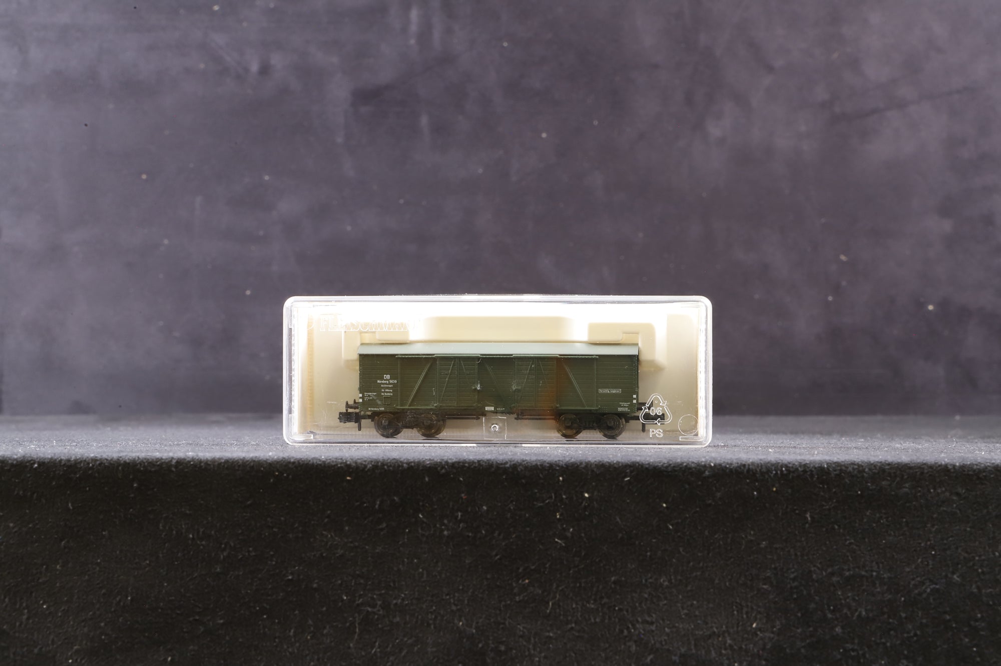 Fleischmann N 8390 Rake Of 5 DB Green Box Vans