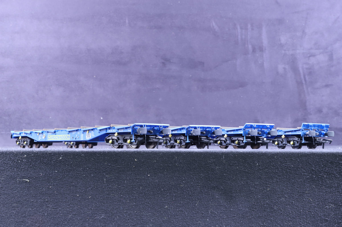 Heljan OO Rake of 4 Cargowaggon Flatbeds
