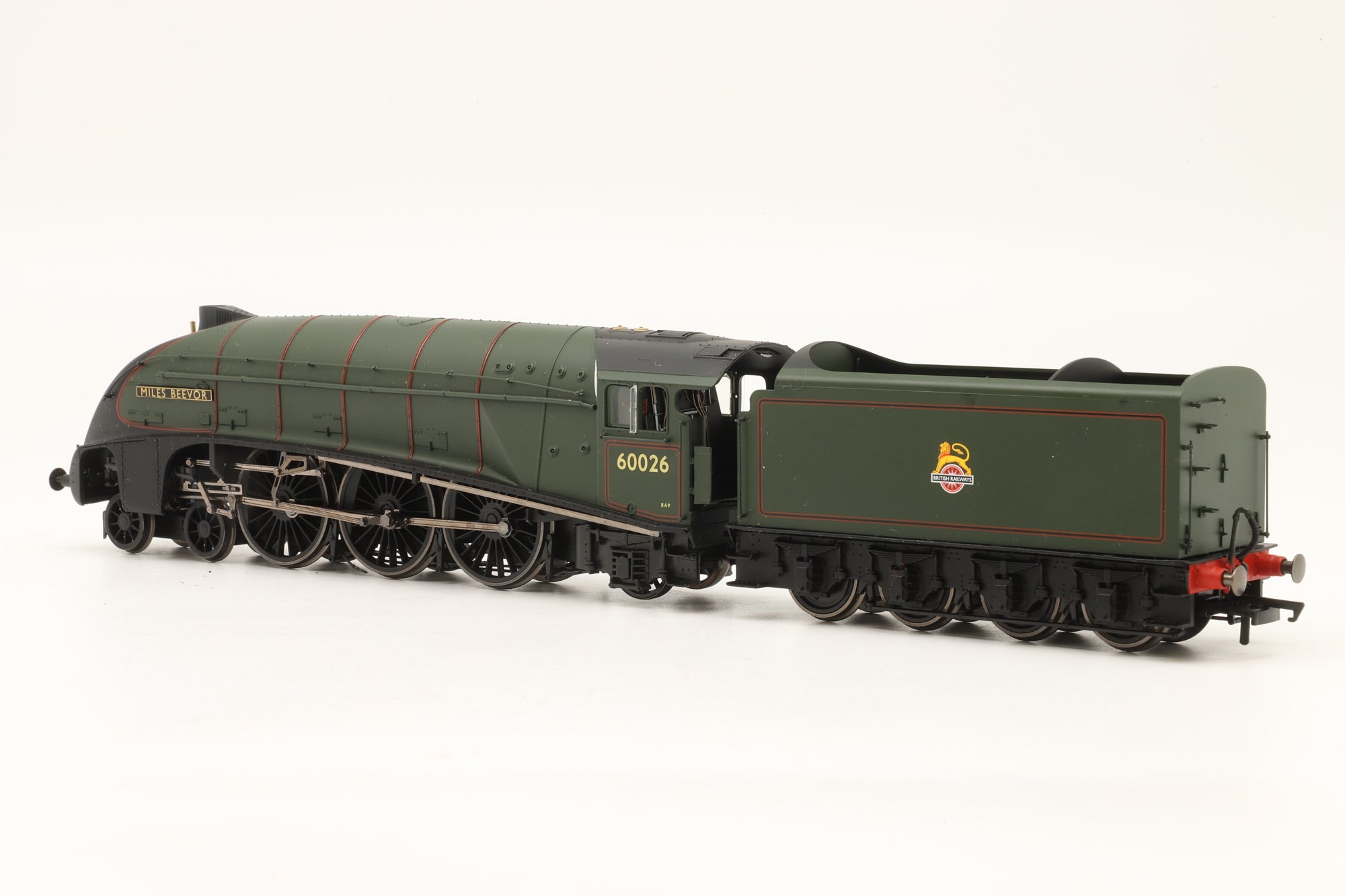 Hornby OO R3522 Class A4 '60026' 'Miles Beevor' BR Lined Green E/C DCC Sound