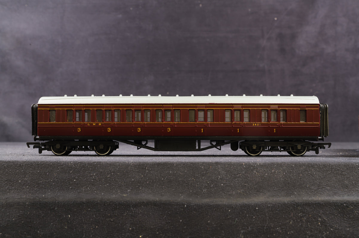 Bachmann OO Rake Of 7 LMS Coaches