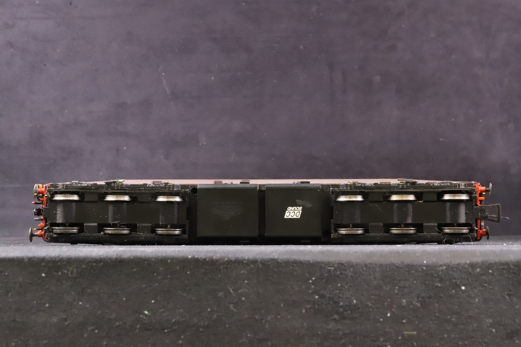 Bachmann OO Class 37 West Coast Railways 'Loch Laidon' '37214', DCC Fitted, Weathered