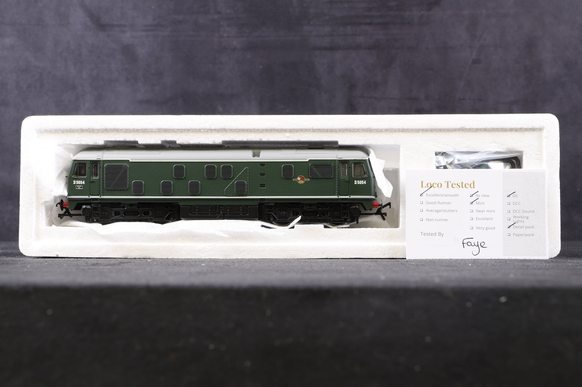 Bachmann OO 32-426 Class 24 D5054 in BR Green