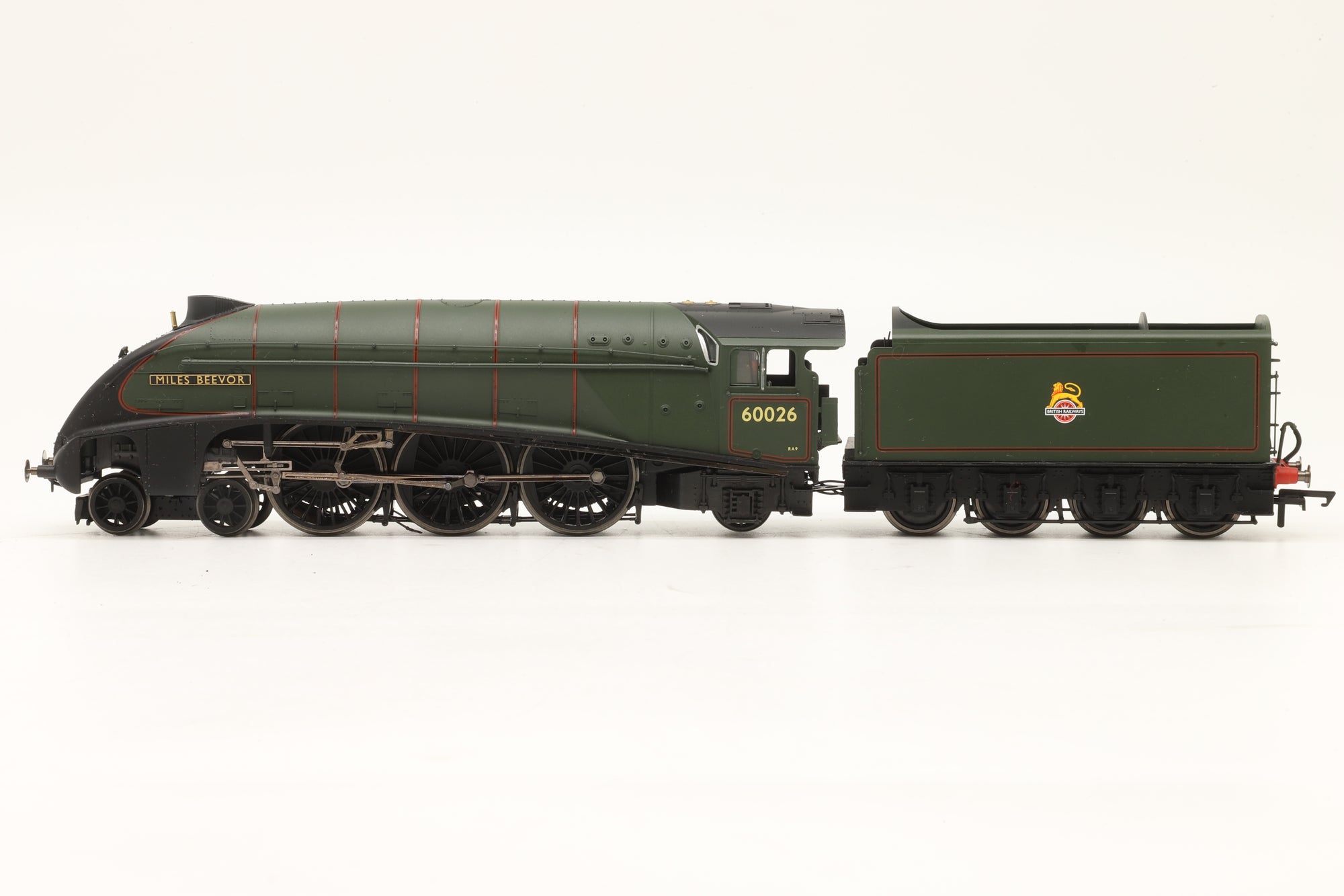 Hornby OO R3522 Class A4 '60026' 'Miles Beevor' BR Lined Green E/C DCC Sound
