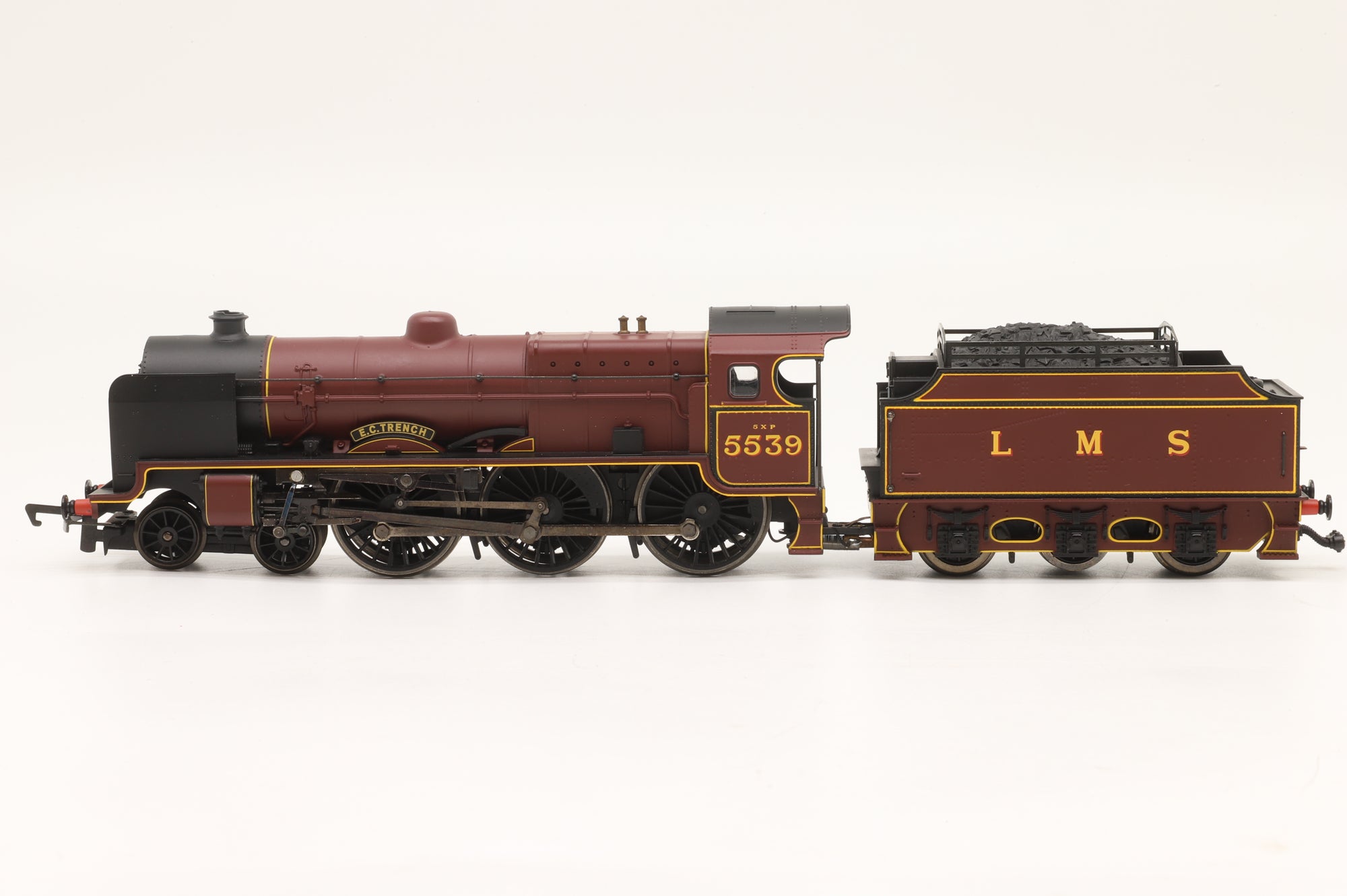 Hornby OO R2182A Patriot Class 5XP 5539 'E.C. Trench' in Lined LMS Maroon
