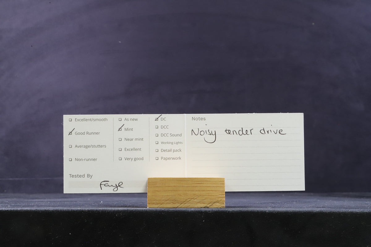 Hornby OO R2172 Class 2P Train Pack