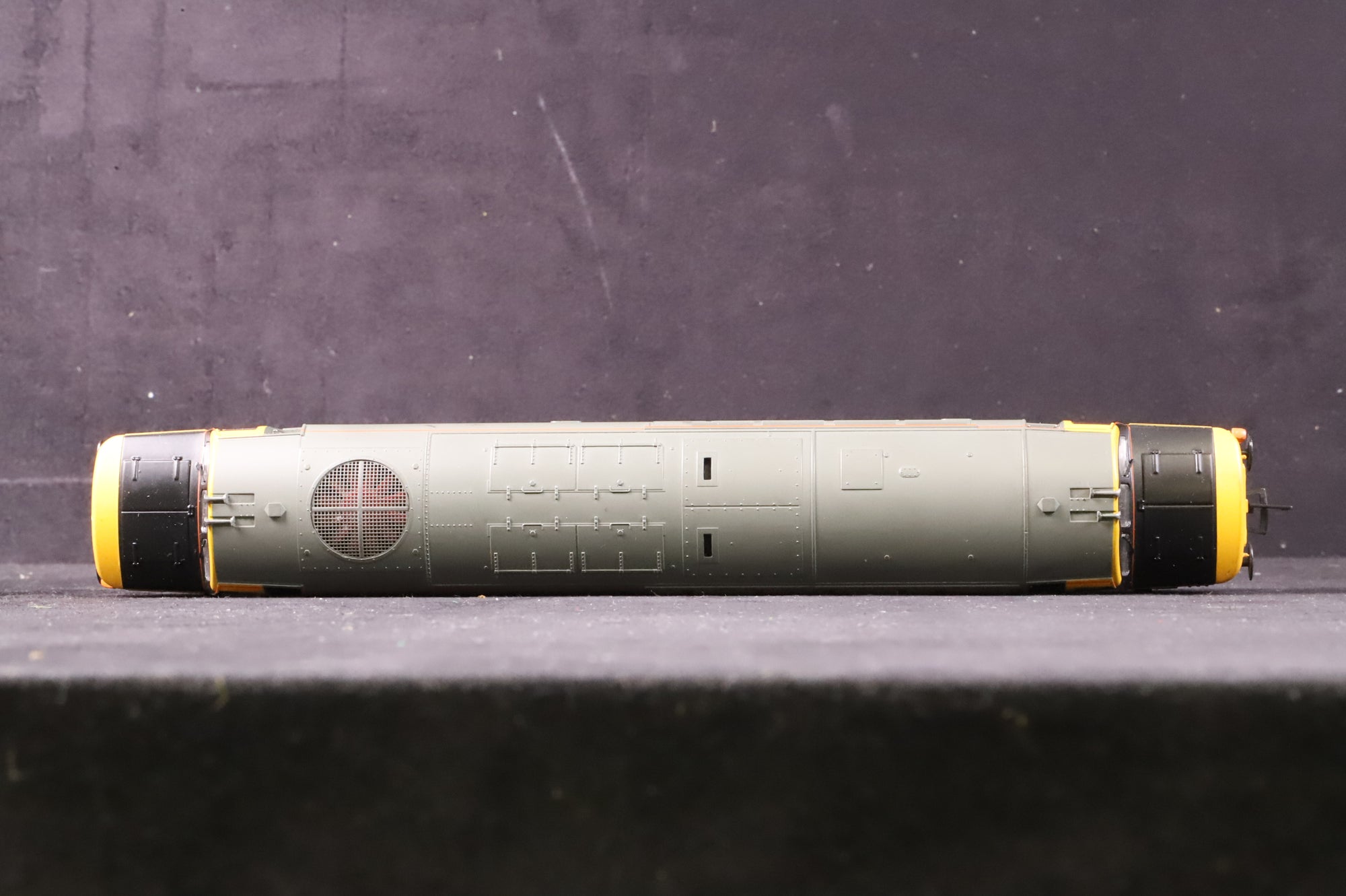 Bachmann OO 32-376DS Class 3737693 in BR Railfreight Grey w/ Large Logo - Weathered