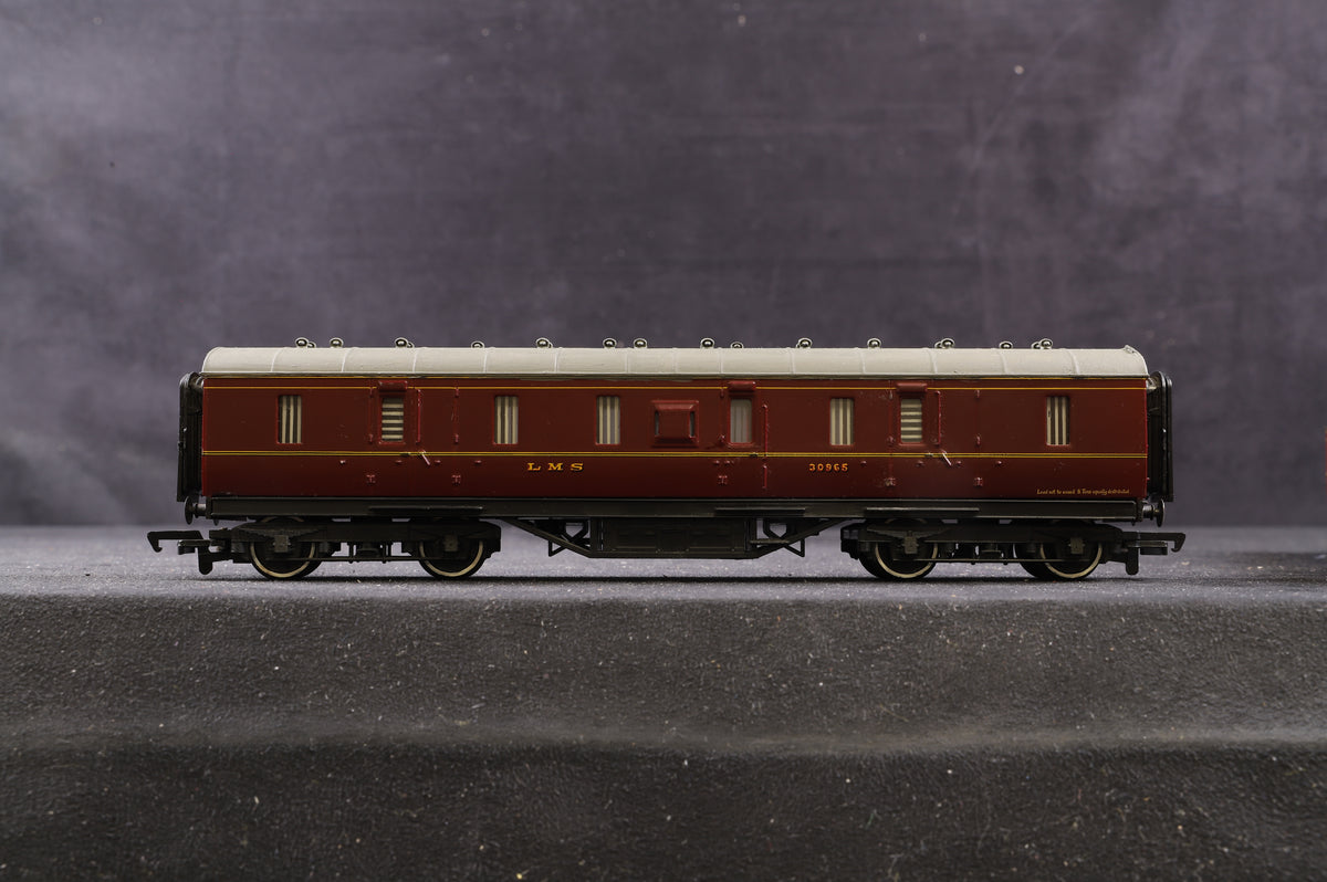 Bachmann OO Rake Of 7 LMS Coaches