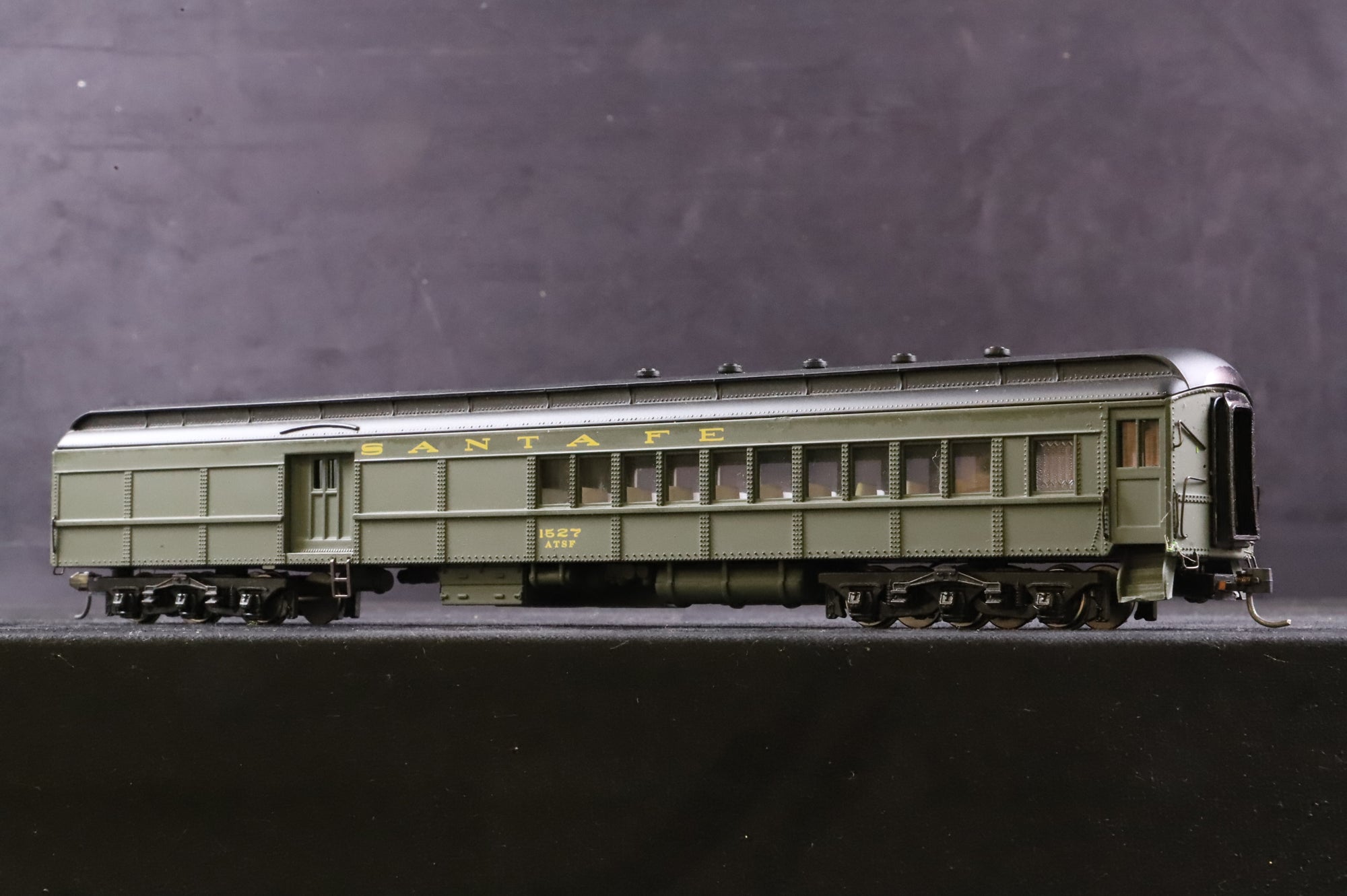 Spectrum HO 89141/4/5/6 Rake of 4 Heavyweight Coaches in Santa Fe Olive