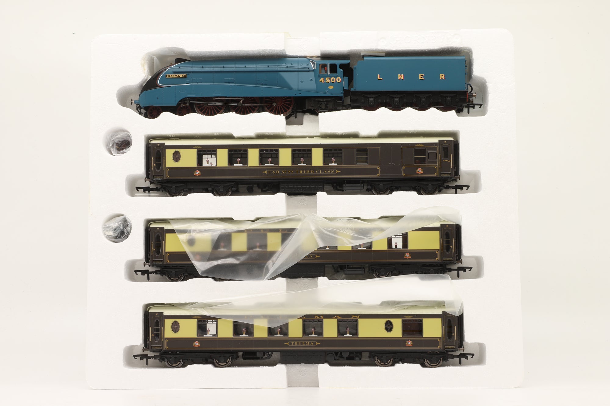 Hornby OO R3402 LNER 'Queen of Scots' Train Pack Limited Edition 386/1000