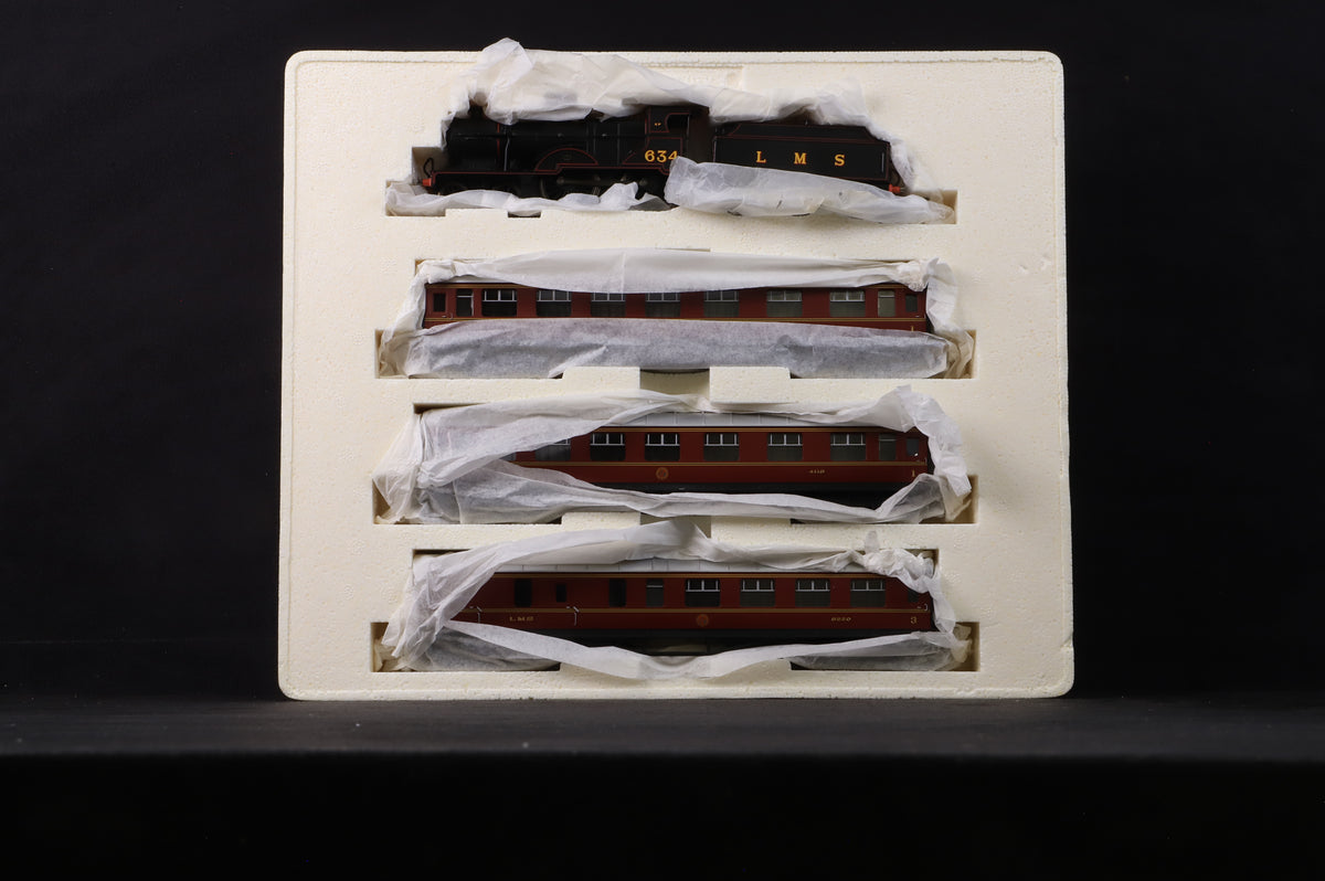 Hornby OO R2172 Class 2P Train Pack