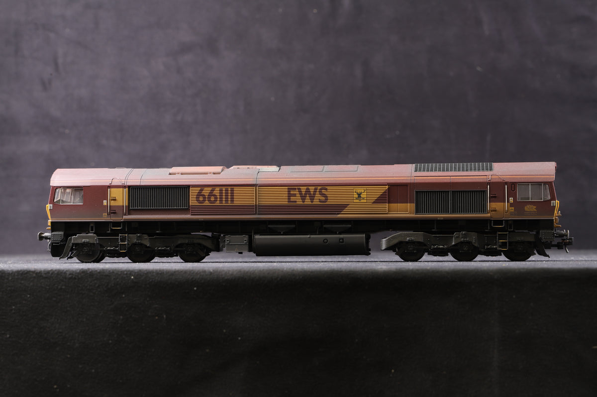 Bachmann OO 32-725U Cl.66 Diesel &#39;66111&#39; EWS, Olivia&#39;s Trains Excl., Weathered &amp; DCC Sound