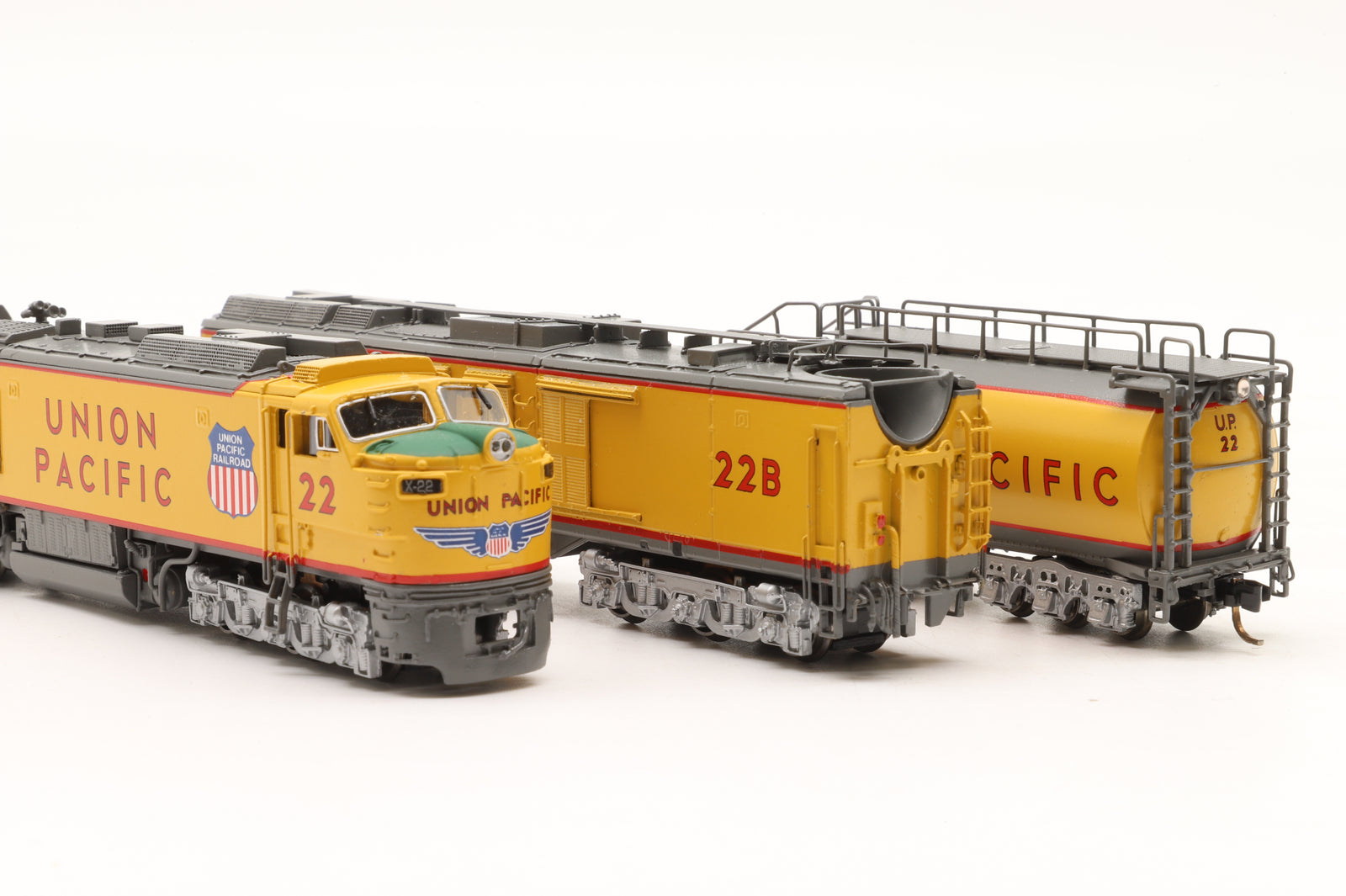 Overland Models/Ajin N 2909.1 UP 3-Unit Gas Turbine Locomotive No. 22