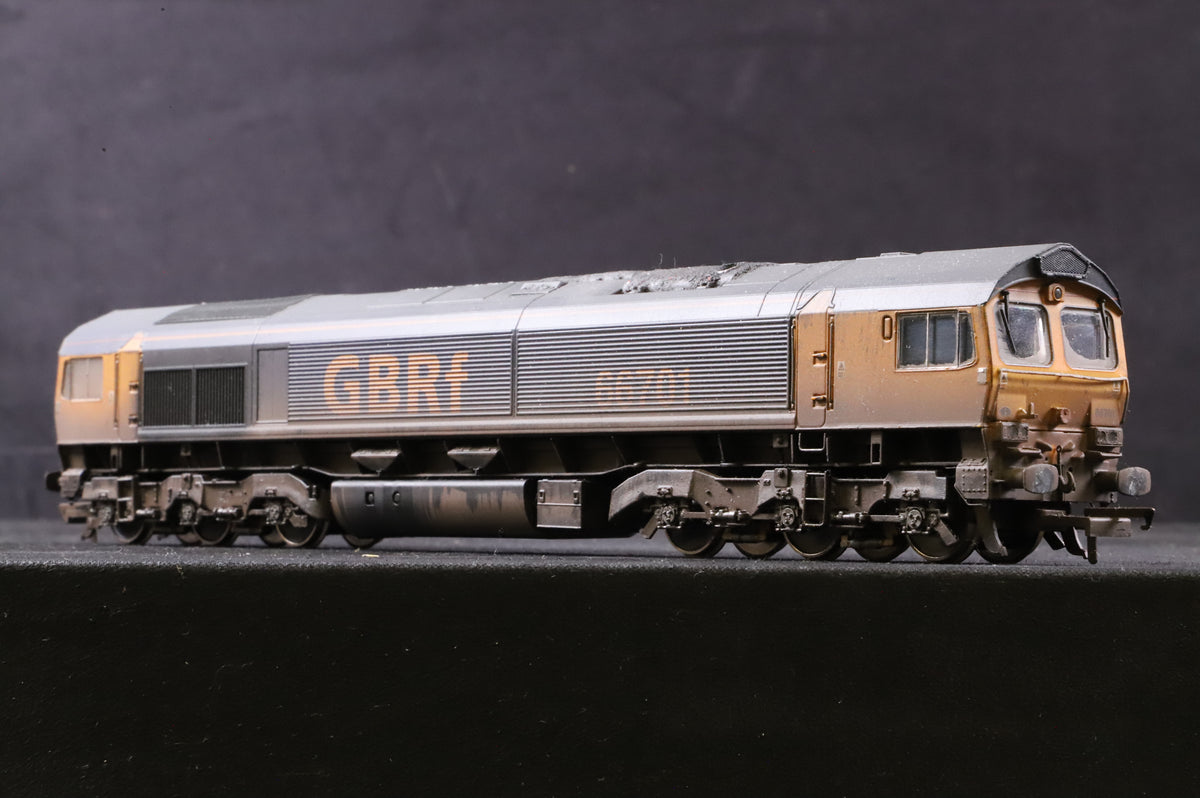 WORKSHOP Bachmann OO 32-727 Class 66 66701 in GBRF Livery - Heavily Weathered