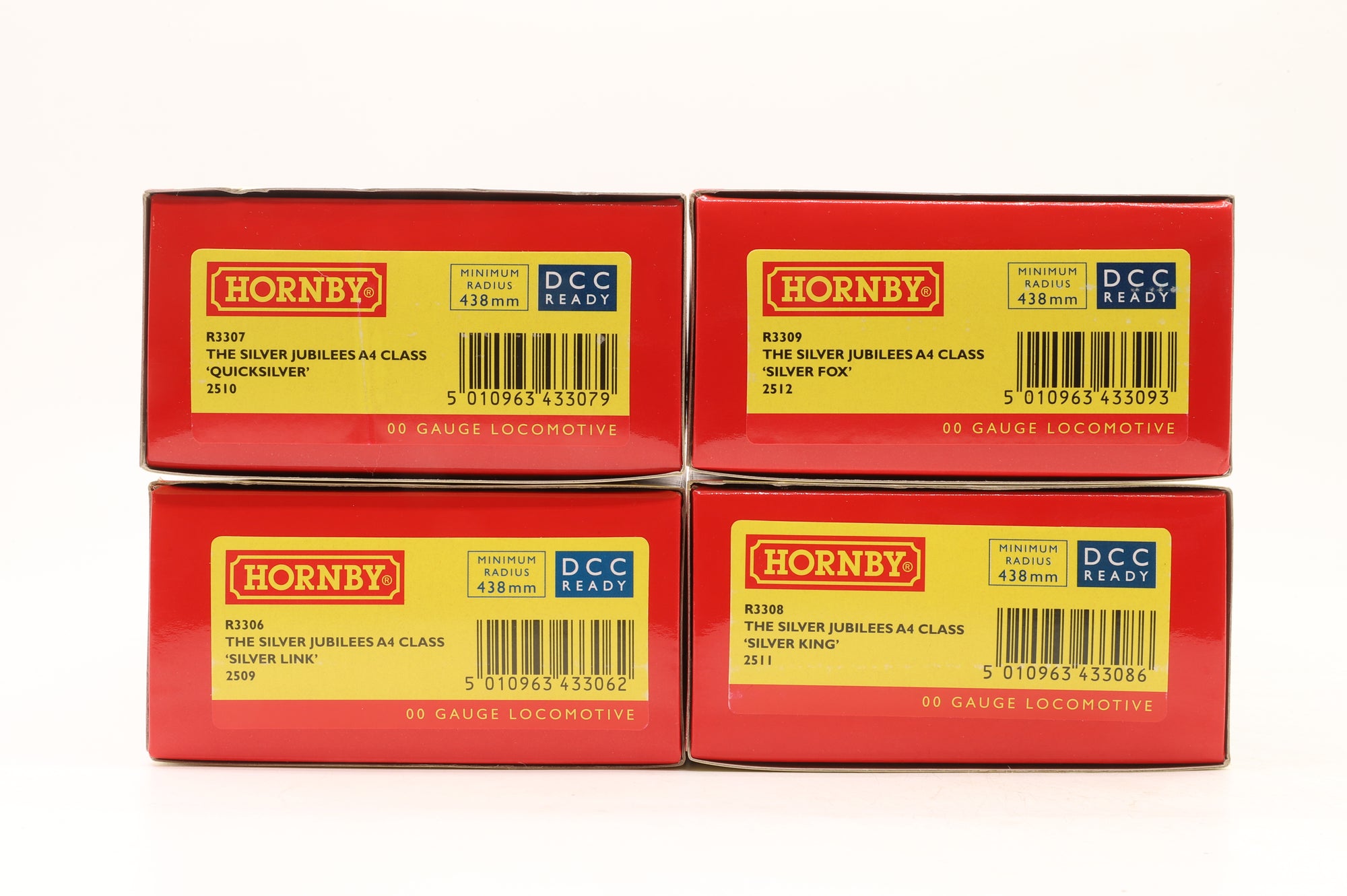 Hornby OO R3337 Silver Jubilee A4 Assortment