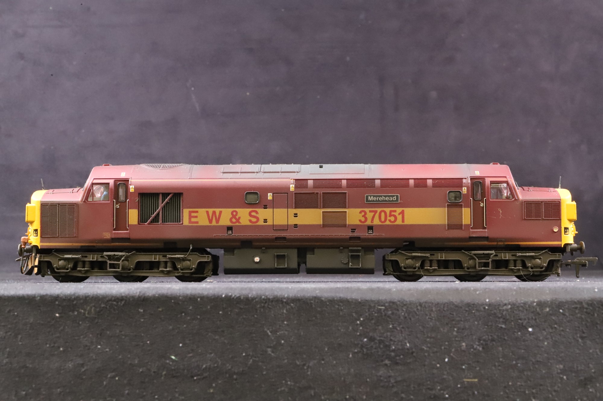 Bachmann OO Class 37 EWS 'Merehead' '37051', DCC Fitted, Weathered