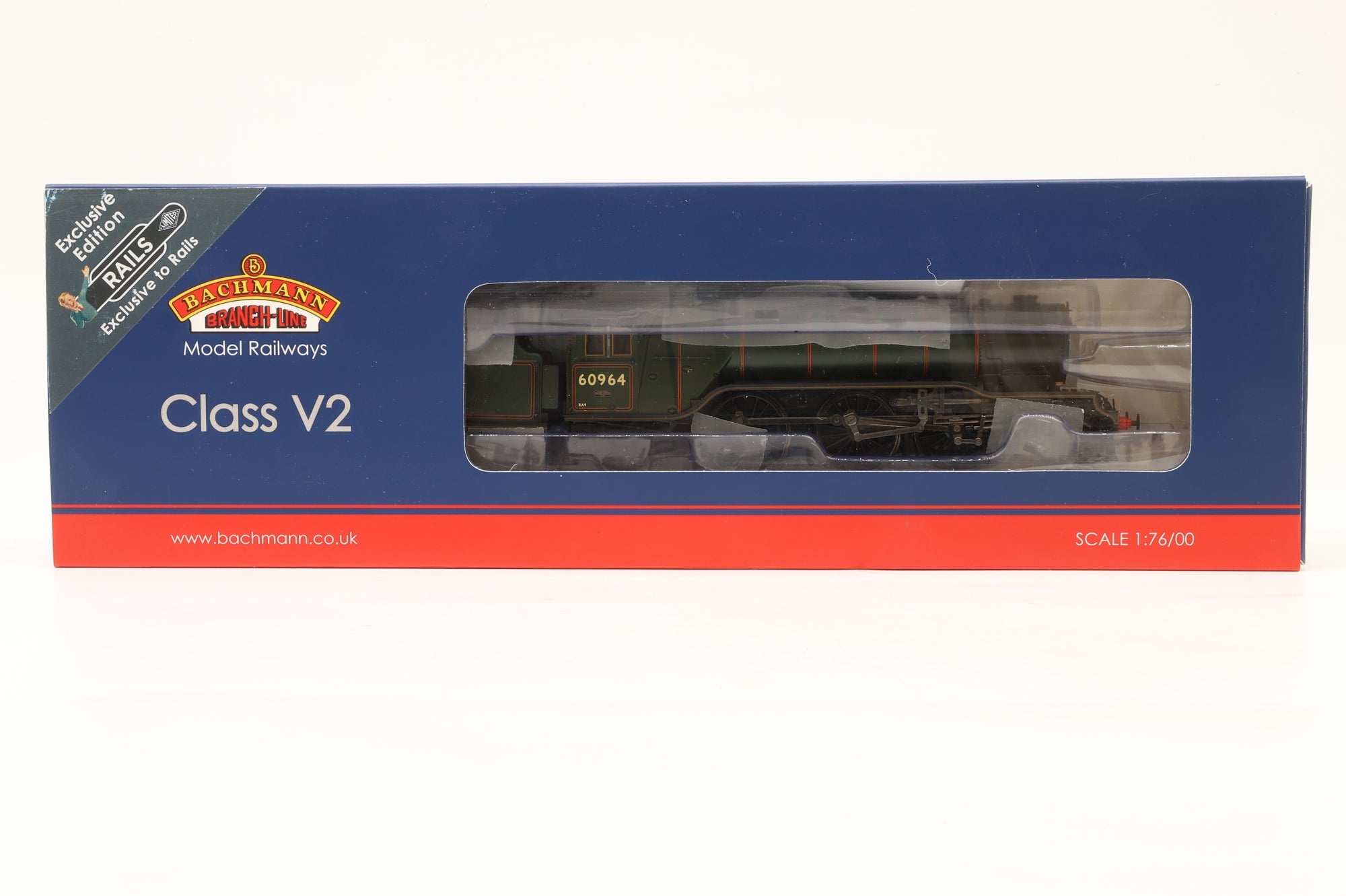 Bachmann OO 35-203Z LNER V2 Class '60964' 'Durham Light Infantry' BR Lined Green L/C