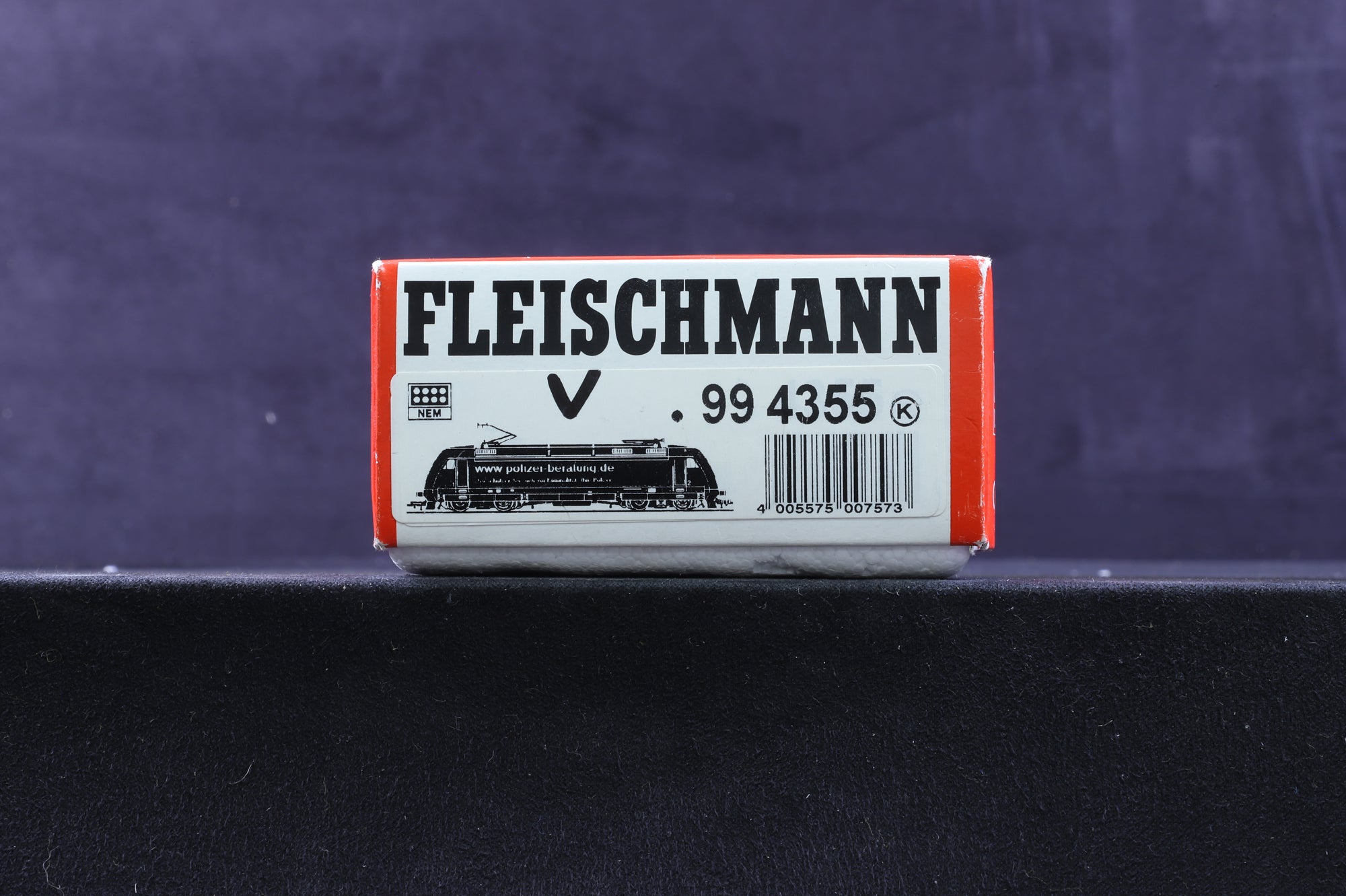 Fleischmann HO 99 4355 DB Class 101 029-7 Police Electric Locomotive