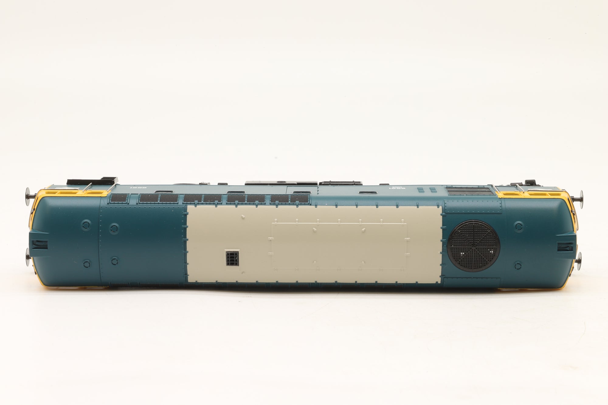 WORKSHOP Heljan OO 3322 Class 33/2 6591 in BR Blue