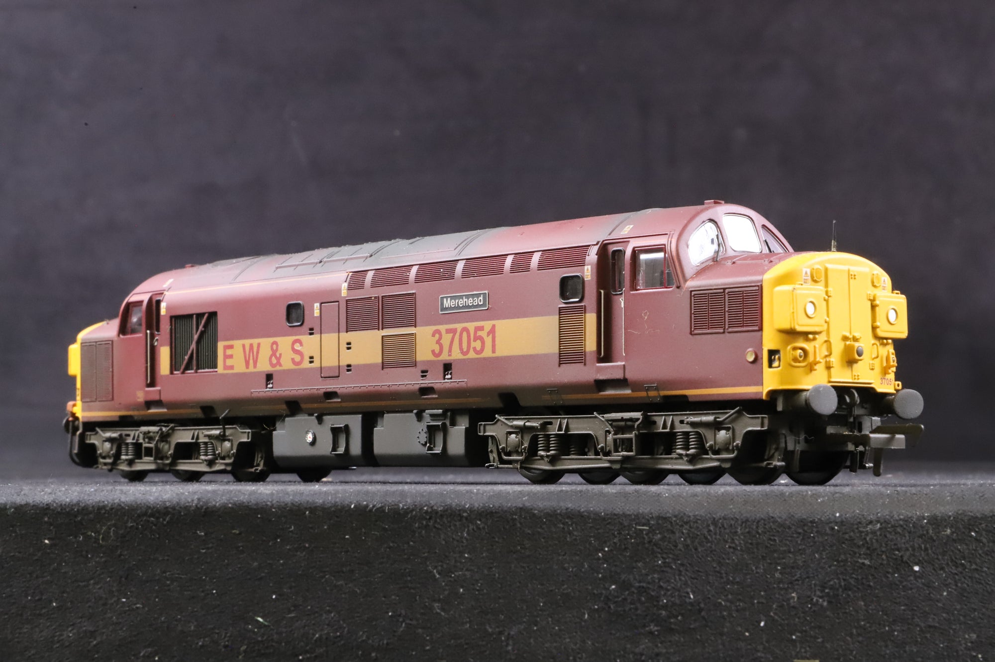 Bachmann OO Class 37 EWS 'Merehead' '37051', DCC Fitted, Weathered